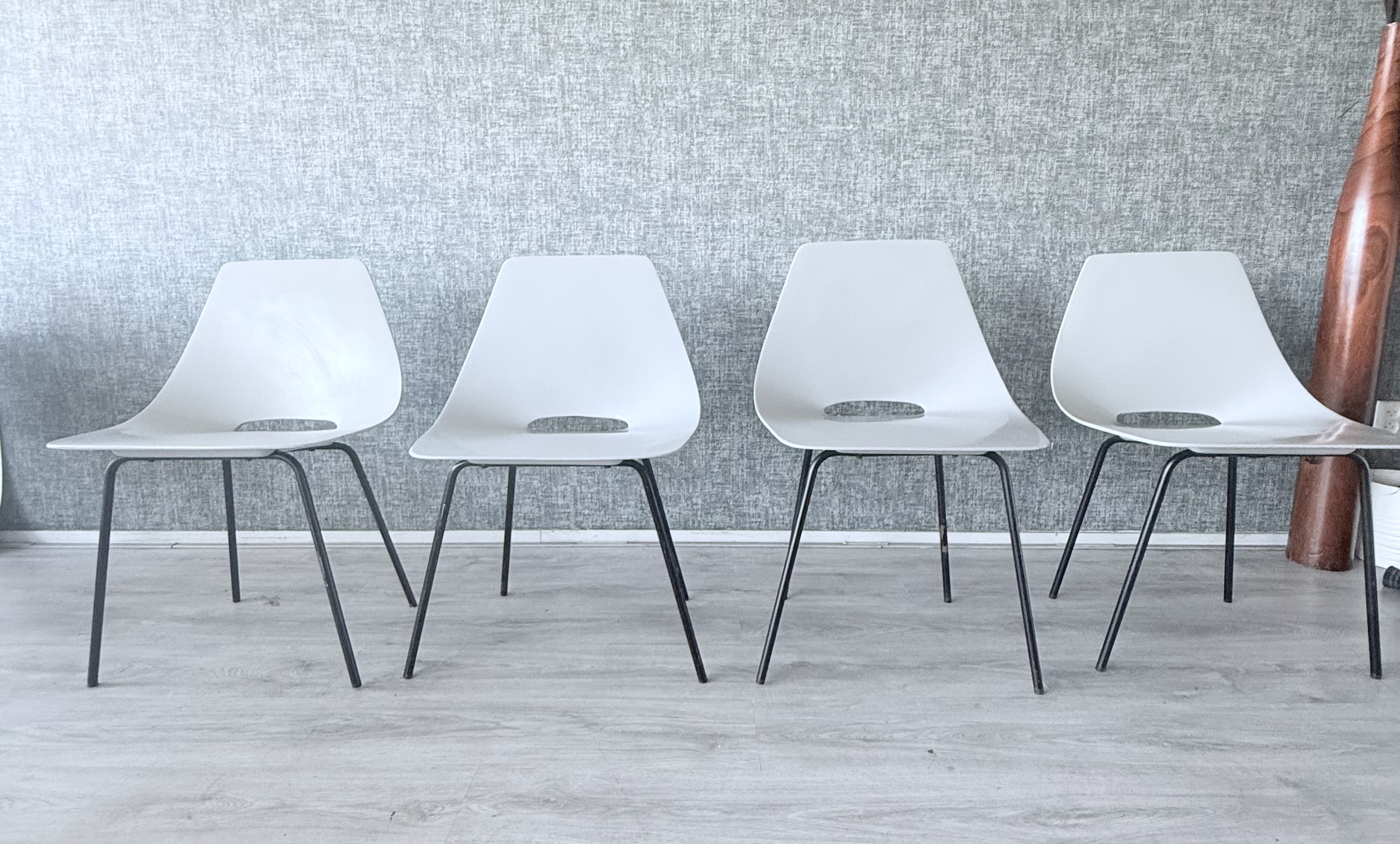 4x Vintage Tonneau Chairs Design By Pierre Guariche image 9
