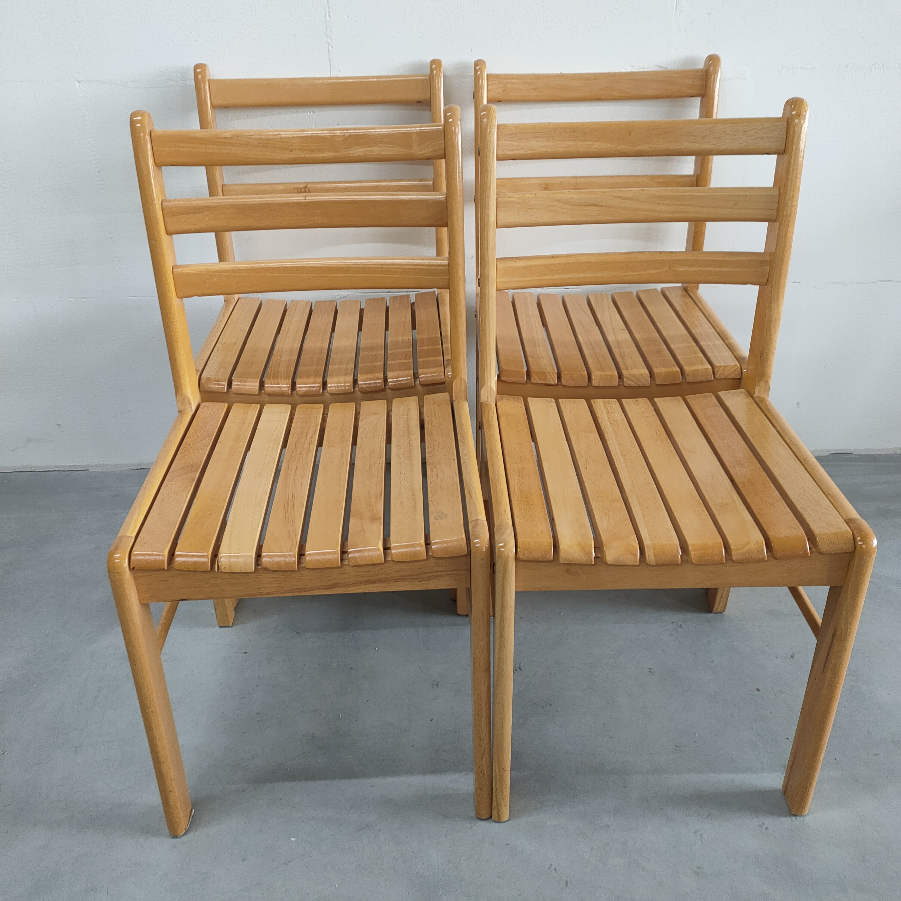 Set (van 4) Scandinavische Beukenhouten Eetkamerstoelen image 12