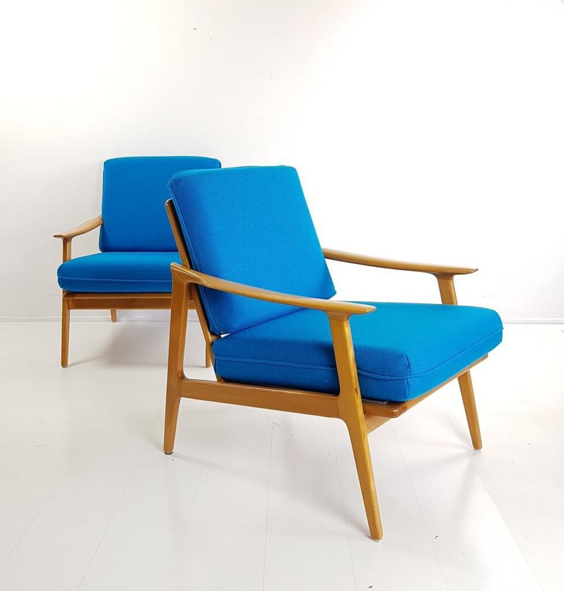 2 Blauwe Fauteuils | Wollen Ploegstof Blauw Vintage image 9