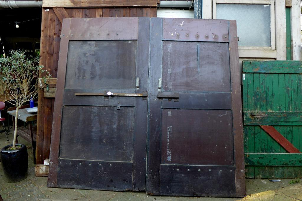 Mooie Oude Dubbele Boeren Stal Schuur Deuren image 20