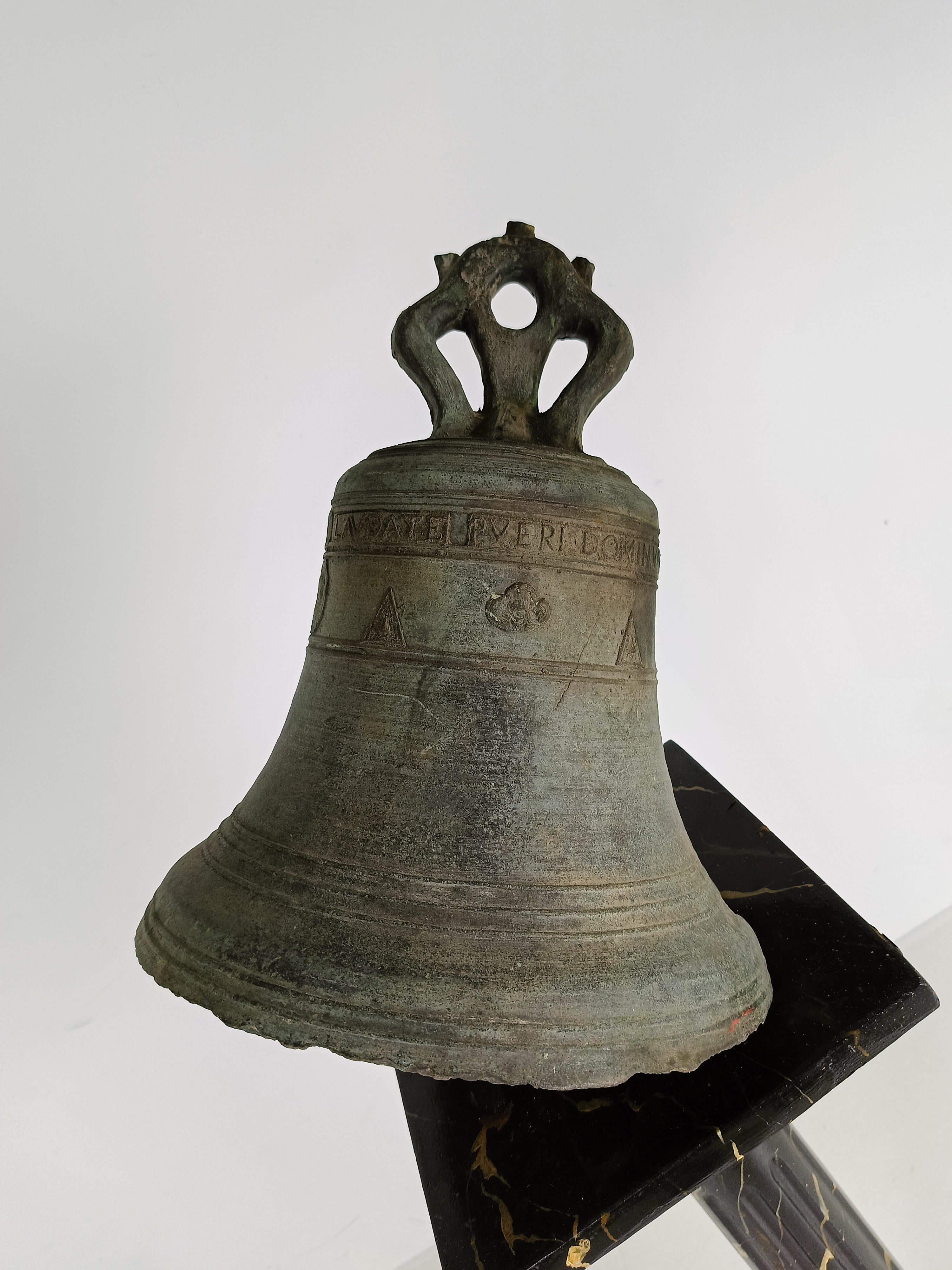 Verbazingwekkende Antieke Kerkklok Anno 1679 image 29