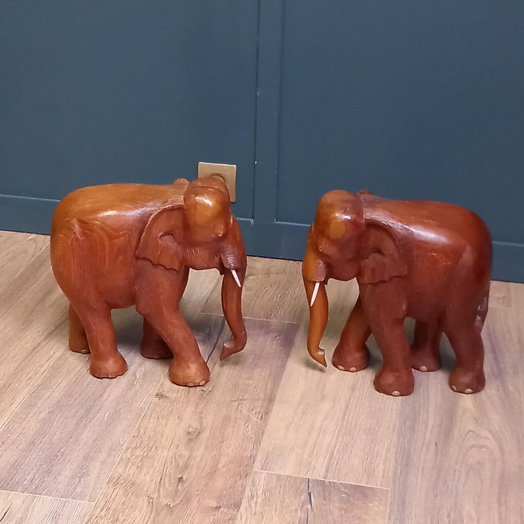 2x Antieke Houten Olifant P/st. image 2