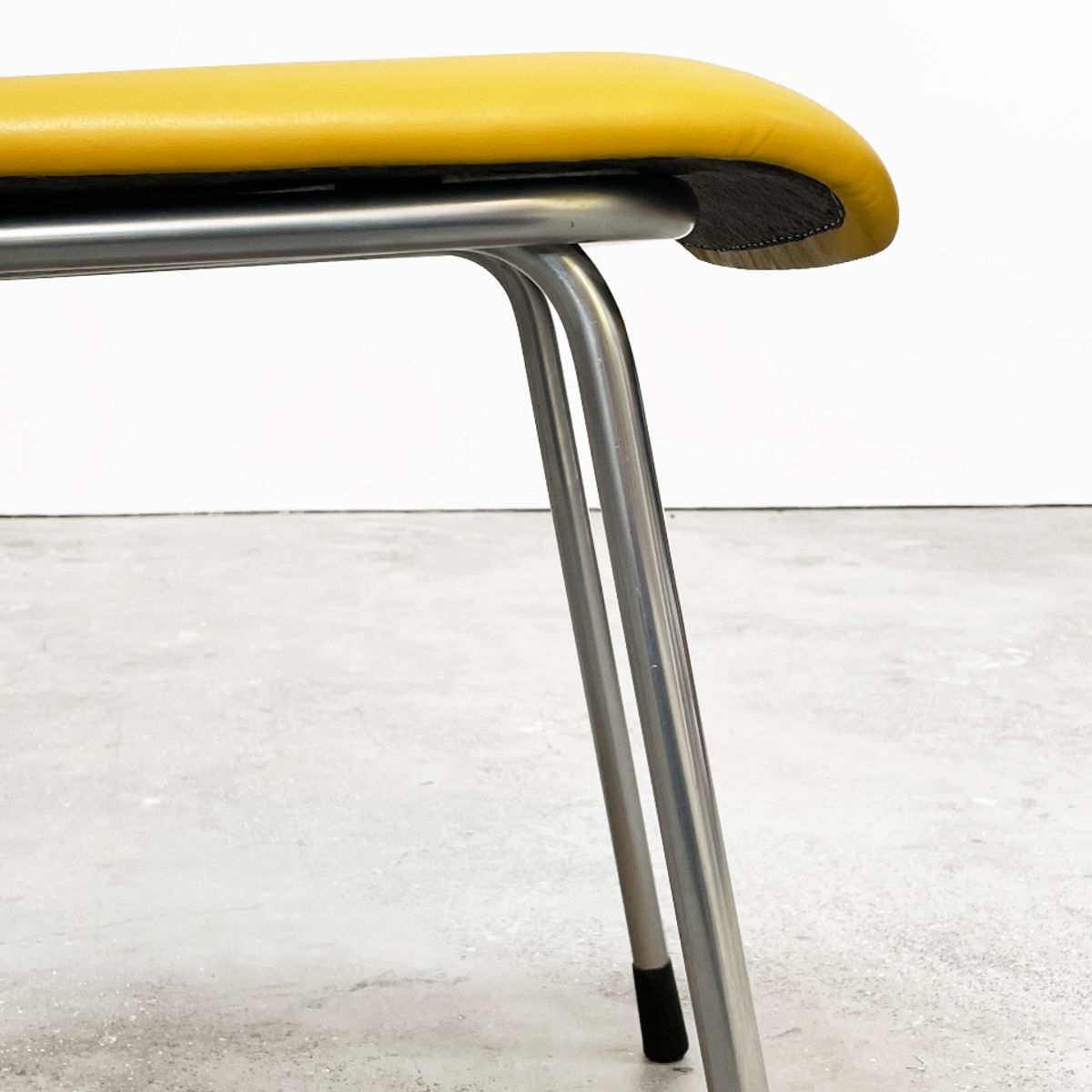 Vintage Gispen 1231 Stoelen, Opnieuw Bekleed Met Leer. image 4