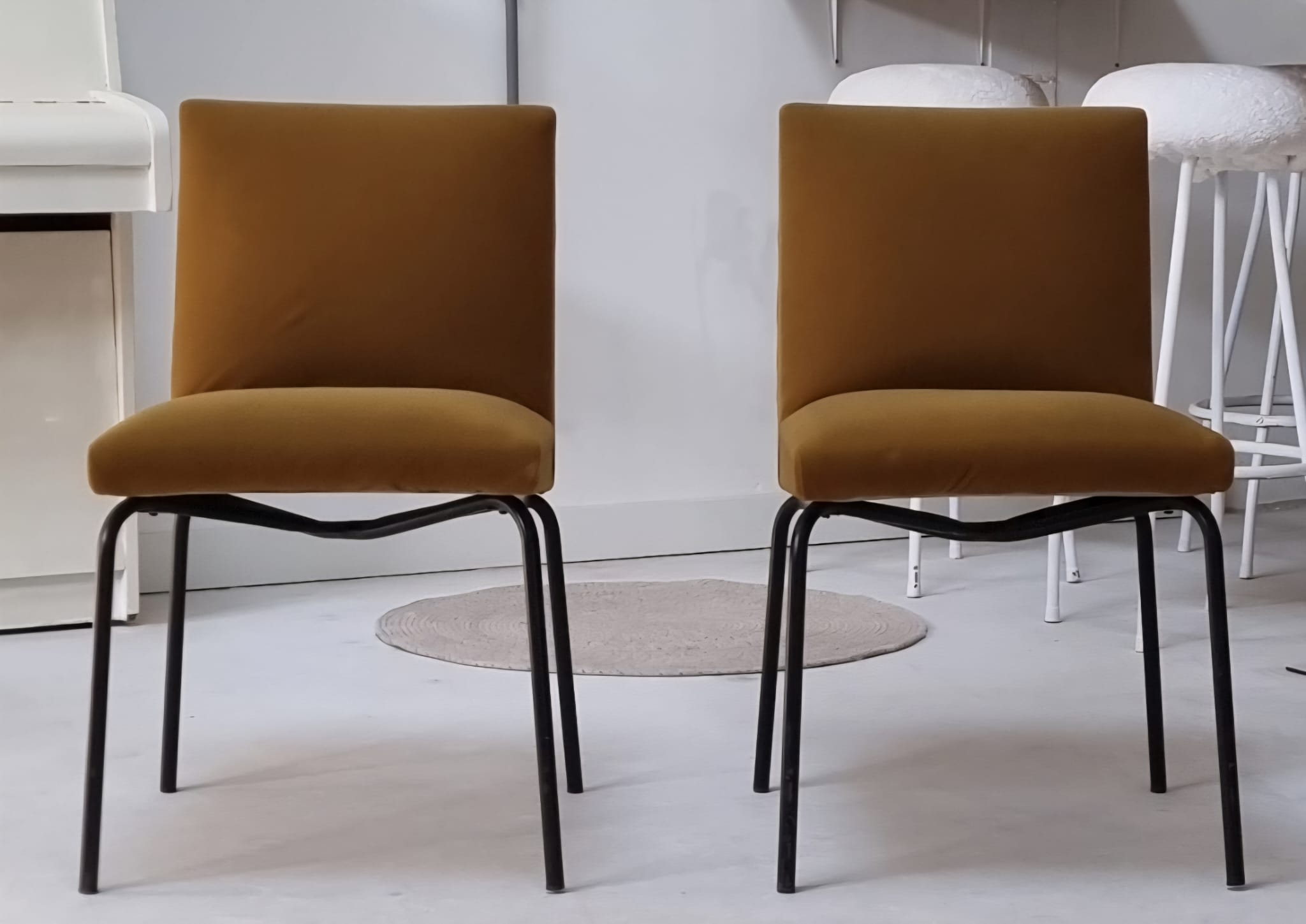 Twee 70's Stoelen image 5