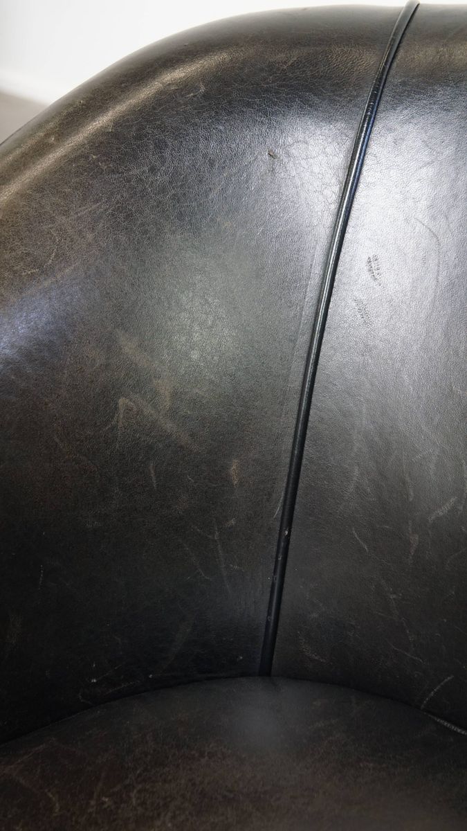 Unieke En Subtiele Zwart/ Grijze Schapenleren Clubfauteuil Met Een Mooi Patina image 13