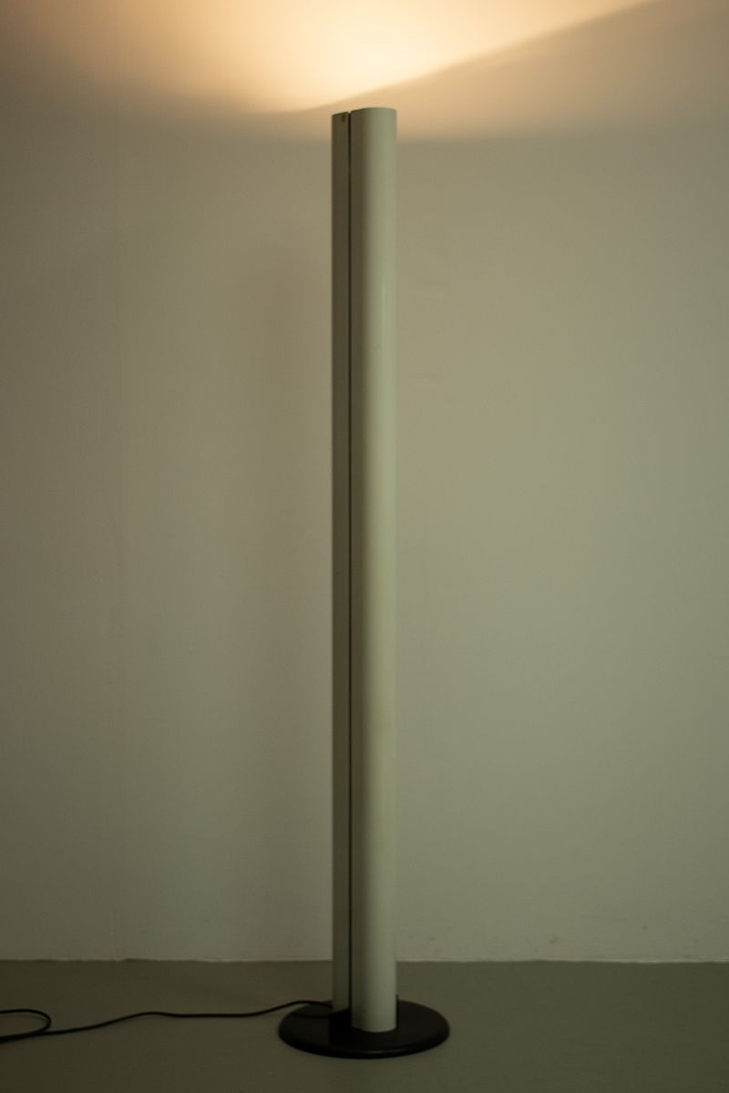 Artemide Megaron Lamp image 3