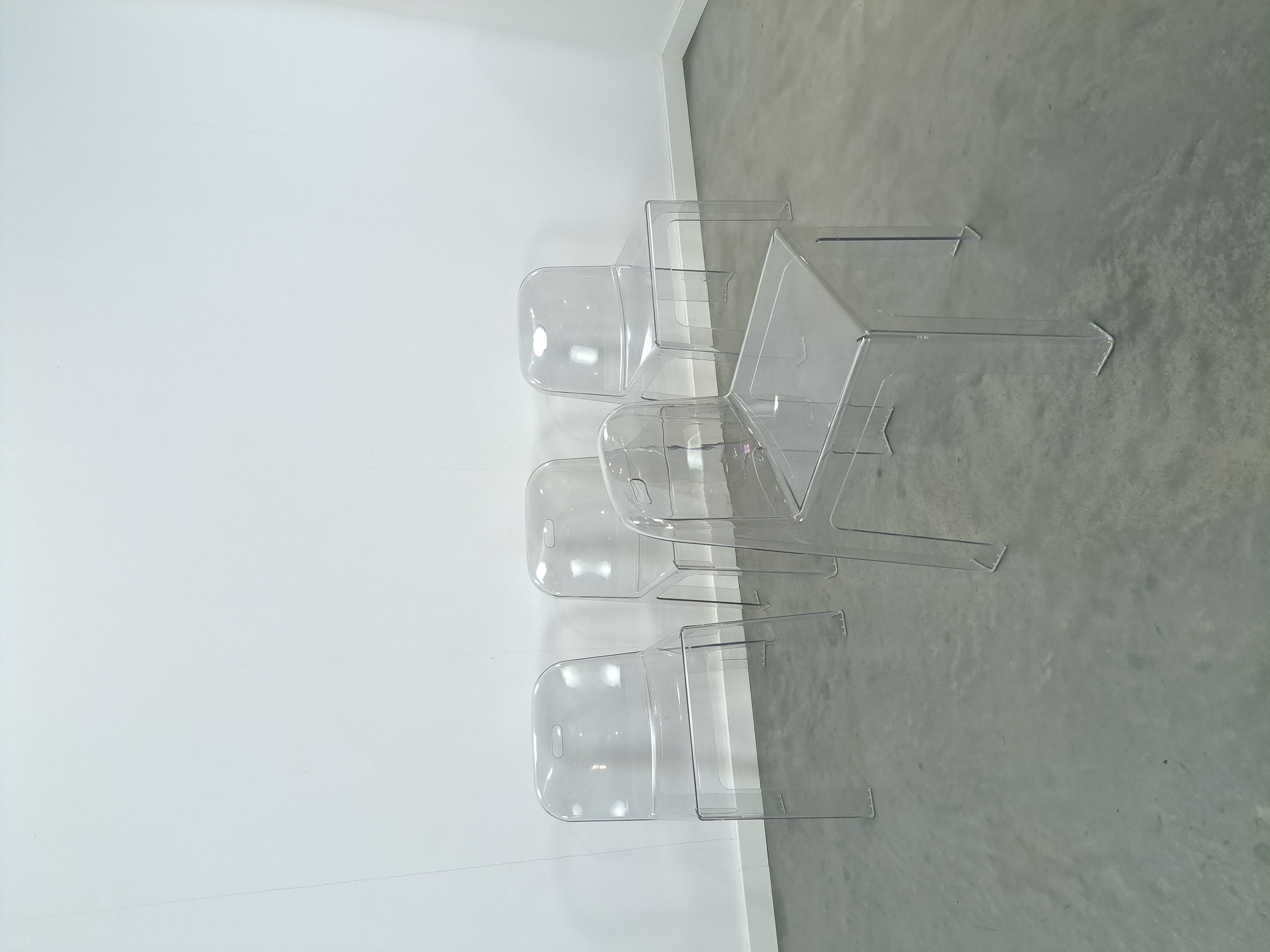 Design Plexiglas Stapelbare Stoelen Trono By Sottsass Associati 2005 Segis Italy image 2