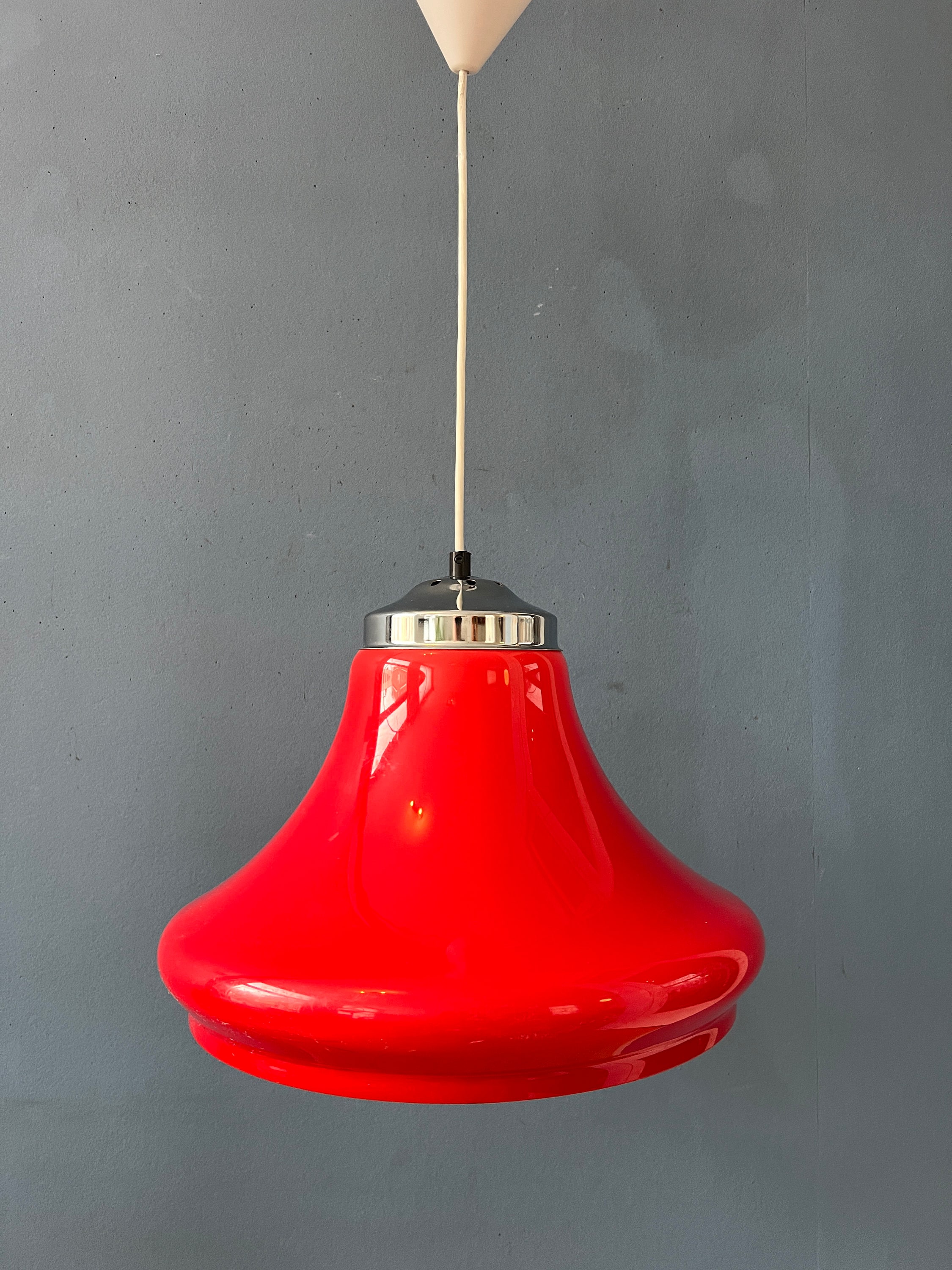 Rode Space Age Hanglamp Van Plexiglas Met Chroom Kapje image 8