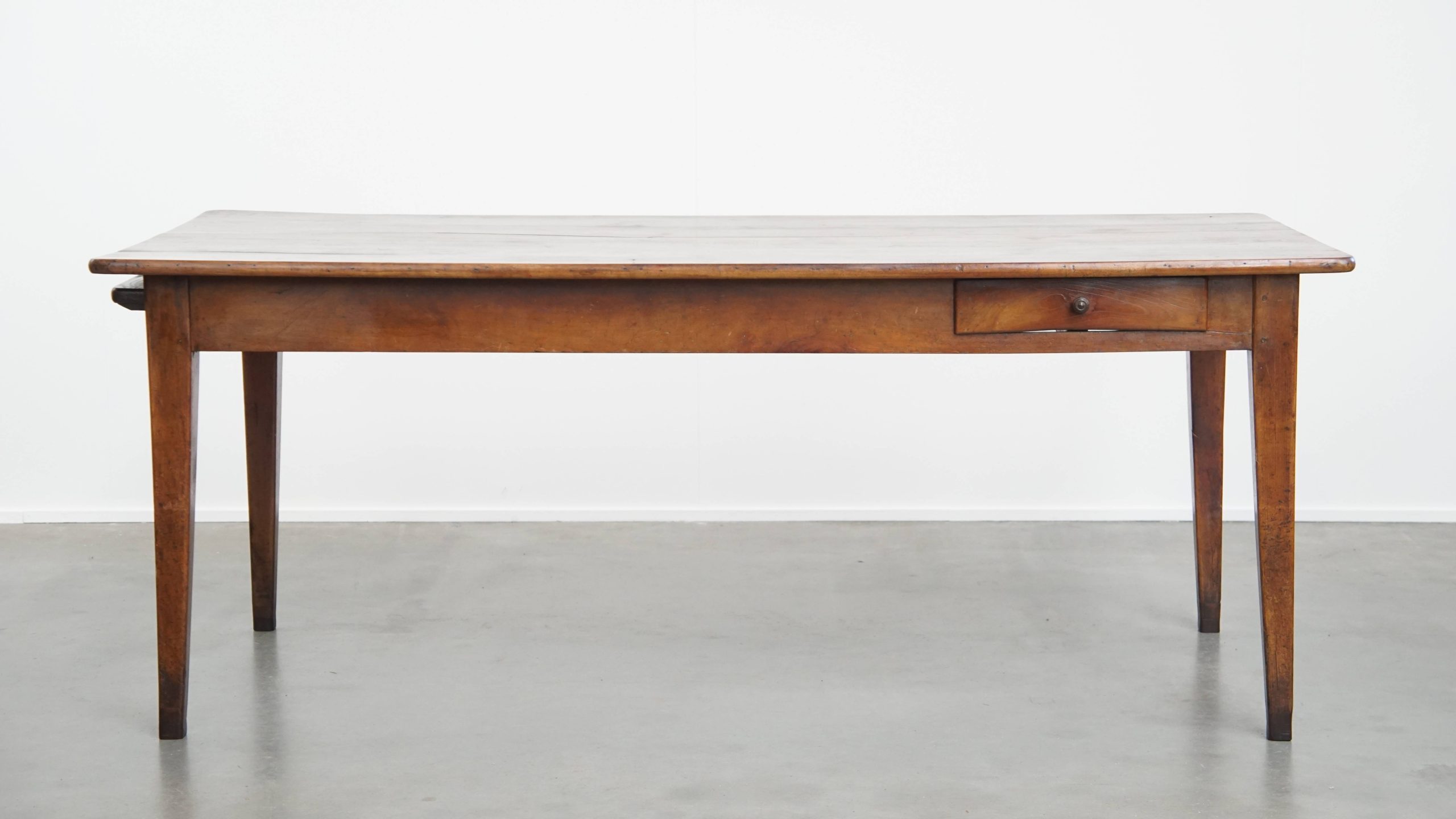 Antieke Franse Eettafel Gemaakt Van Kersenhout In Een Warme Kleur image 3