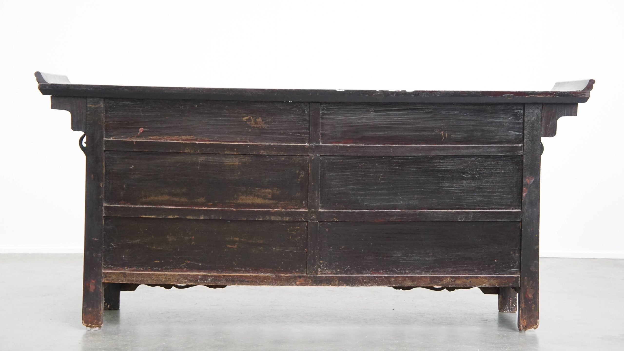Antiek Houten Chinees Dressoir/ Altaar In Een Warme Donkere Kleur En Mooie Details image 5