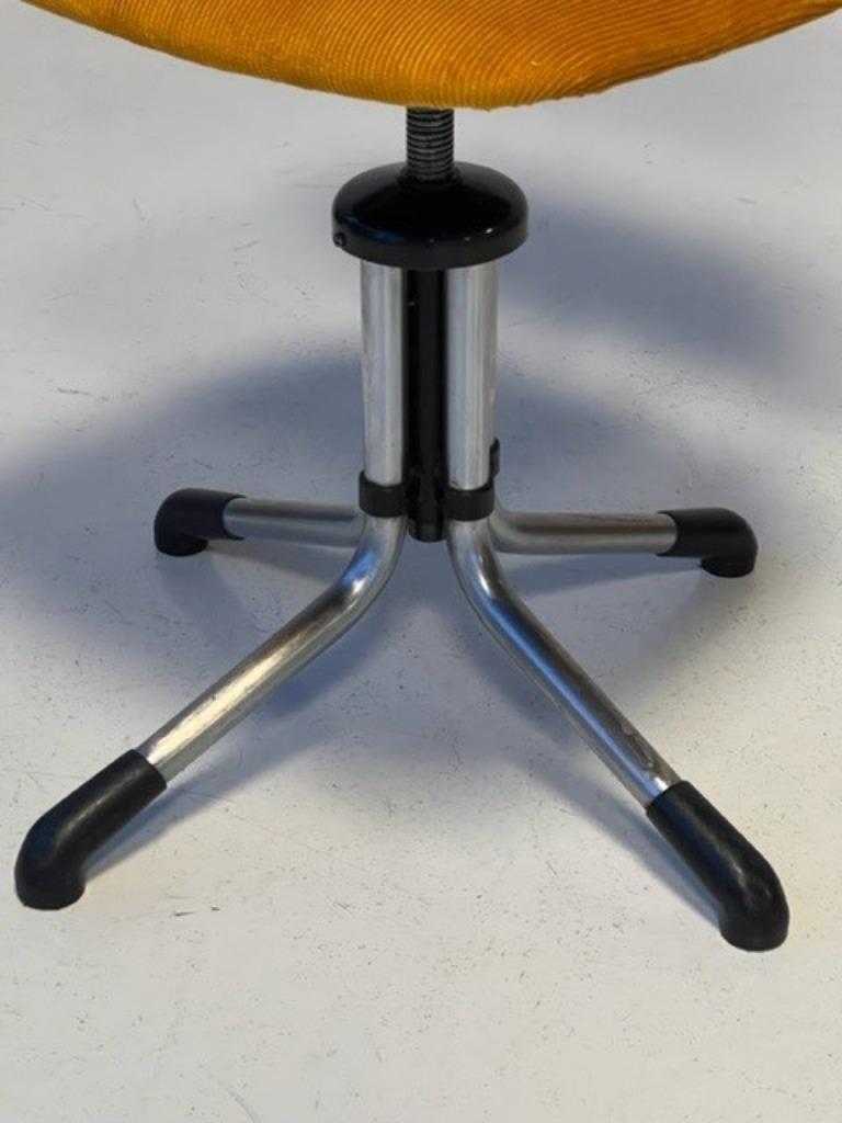 Gispen Bureaustoel Vintage Design Bureaustoel Geel Ribstof image 5