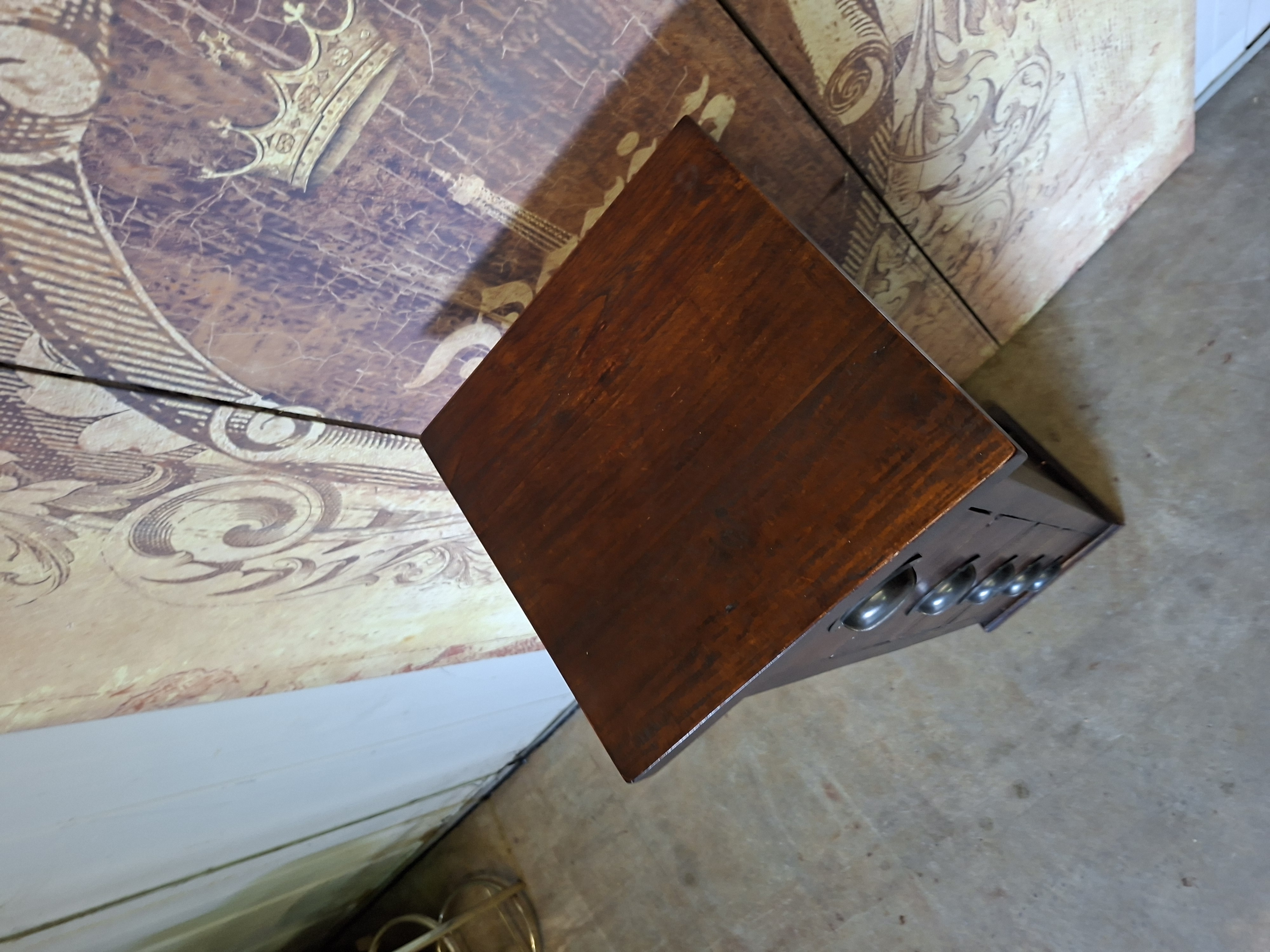 Teakhouten Ladekast , Apothekerskastje, Afm. 27x27cm En 109cm Hoog. image 6