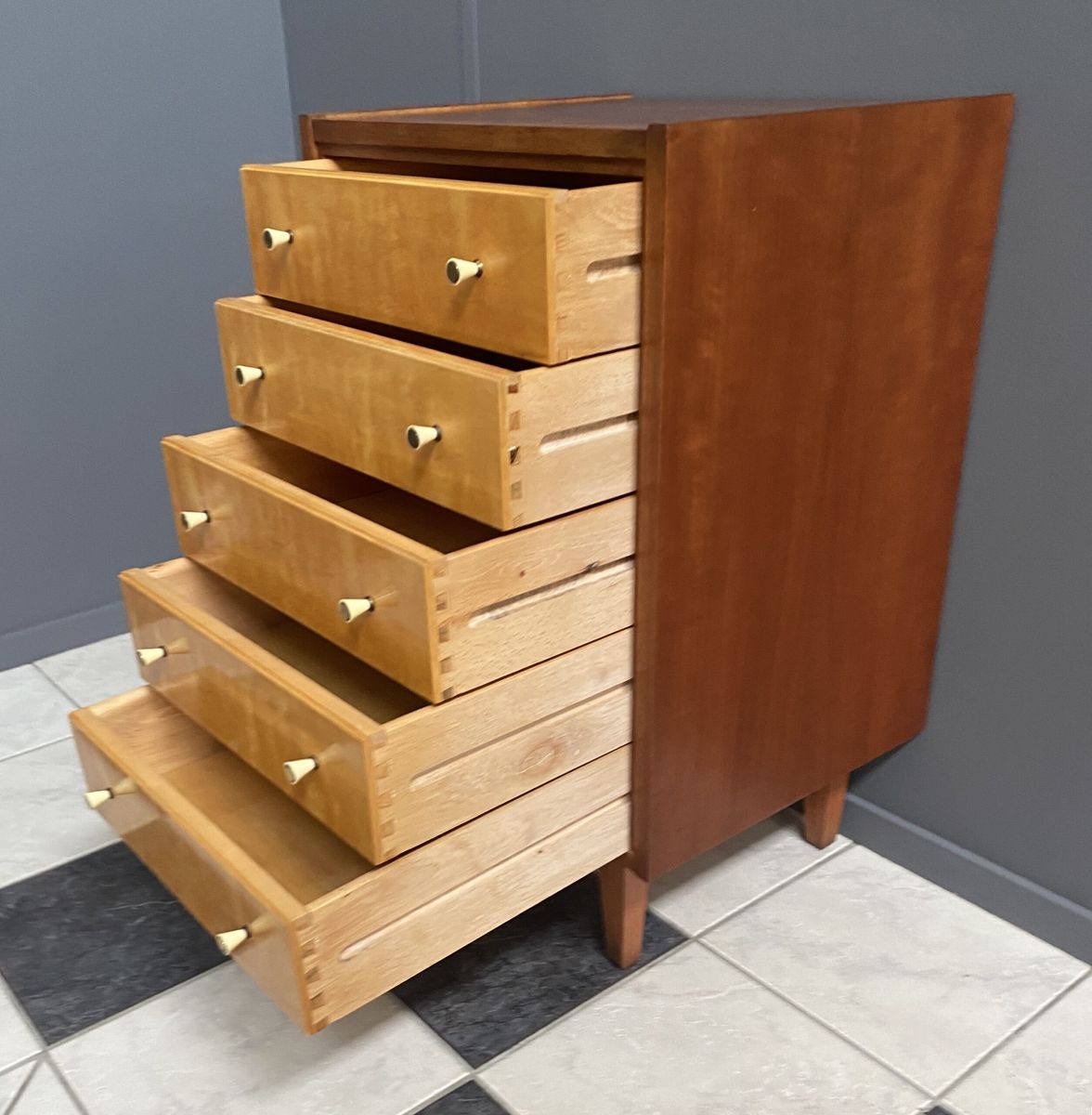 Chest Of Drawers In 2-tone Wood 1960s image 3
