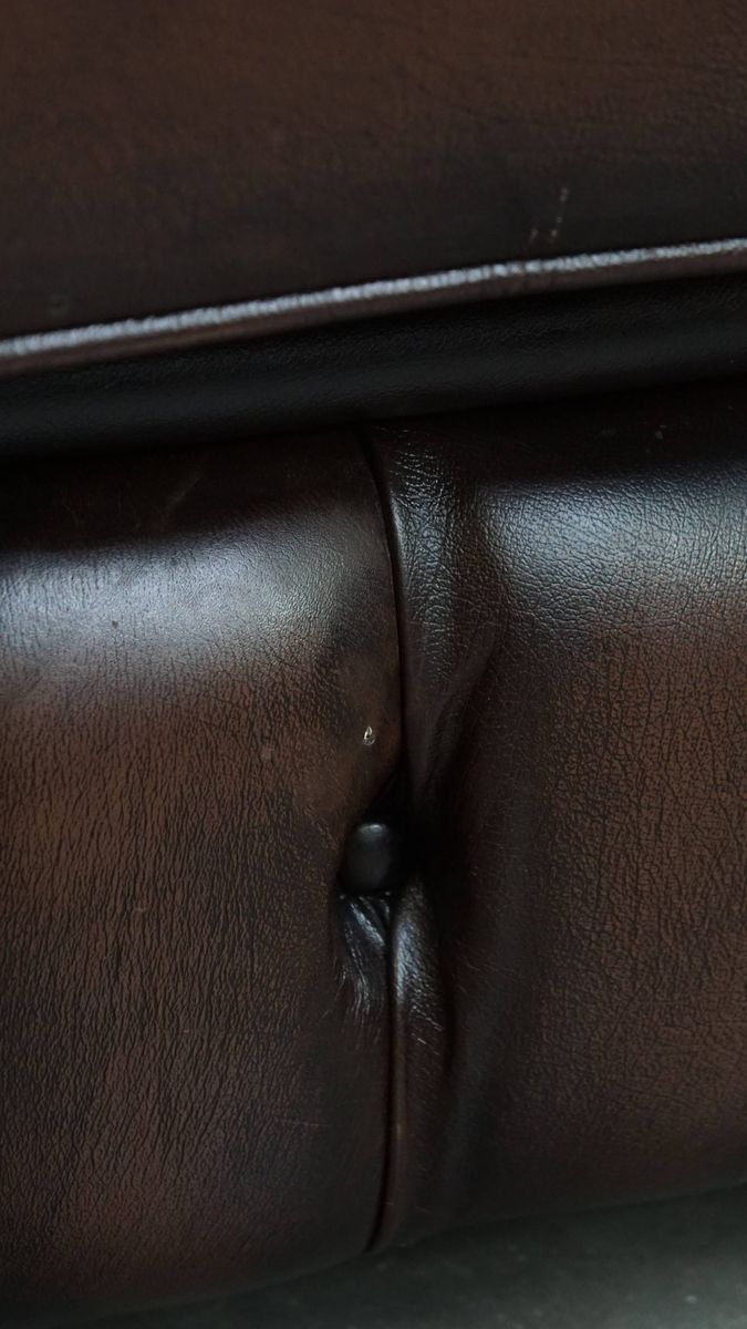 Luxe En Charmante 3-zits Rundleren Chesterfield Bank In Engelse Stijl image 14