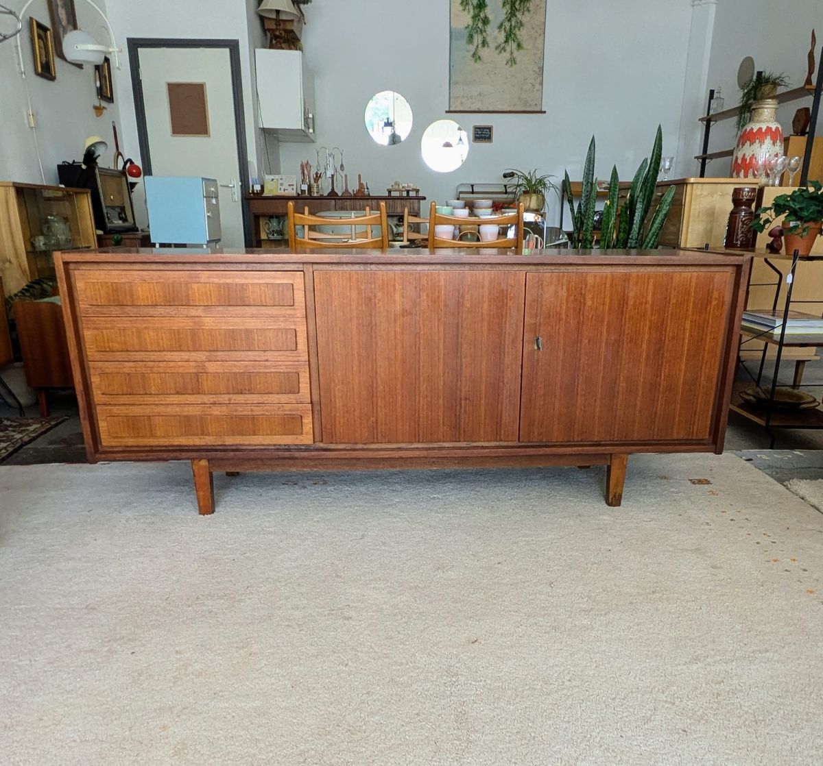 Vintage, Jaren '60 Sideboard/dressoir image 6