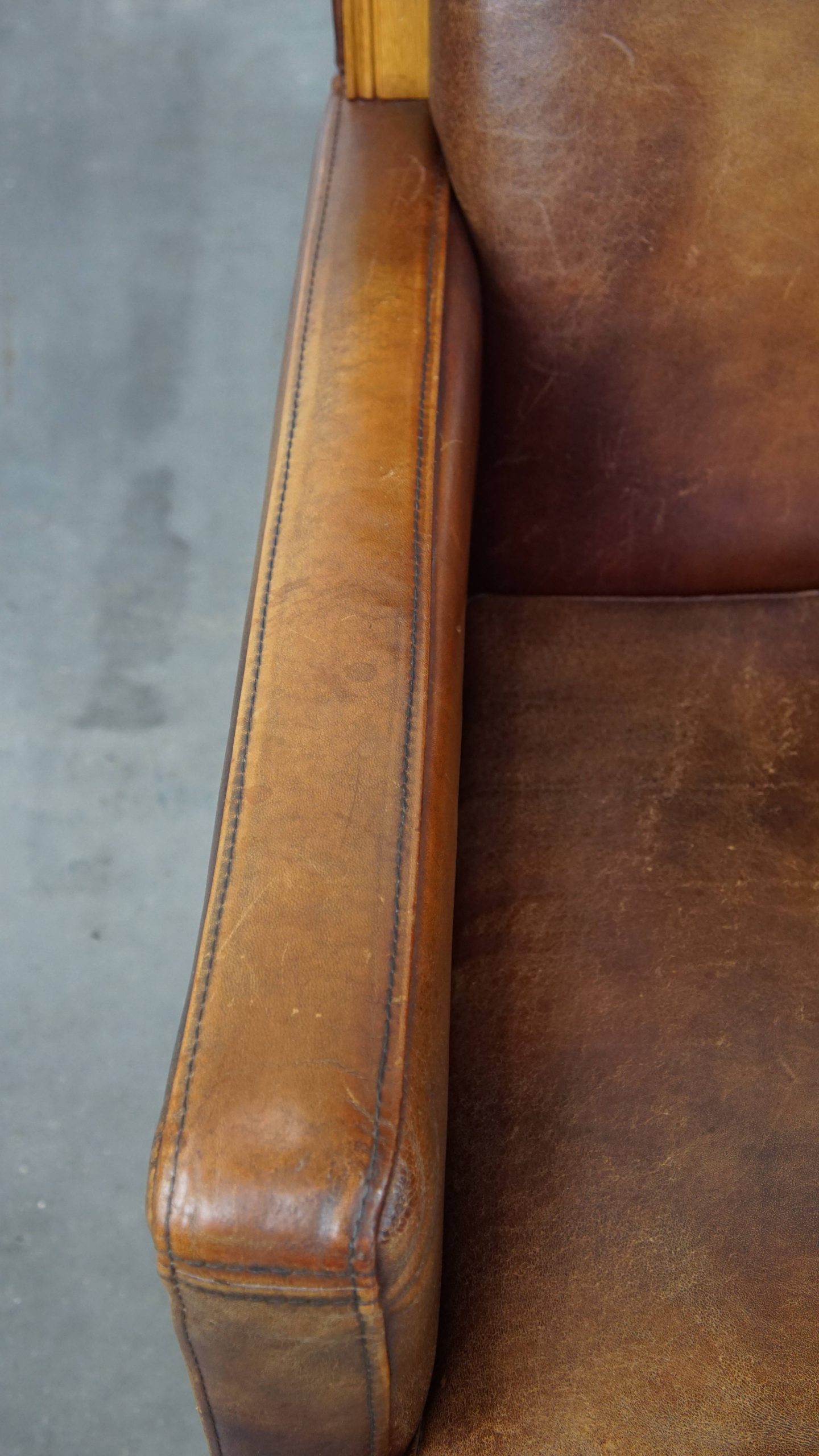 Set Van 2 Mooie En Comfortabele Schapenleren Art Deco Design Fauteuils Met Een Prachtige Kleur image 8