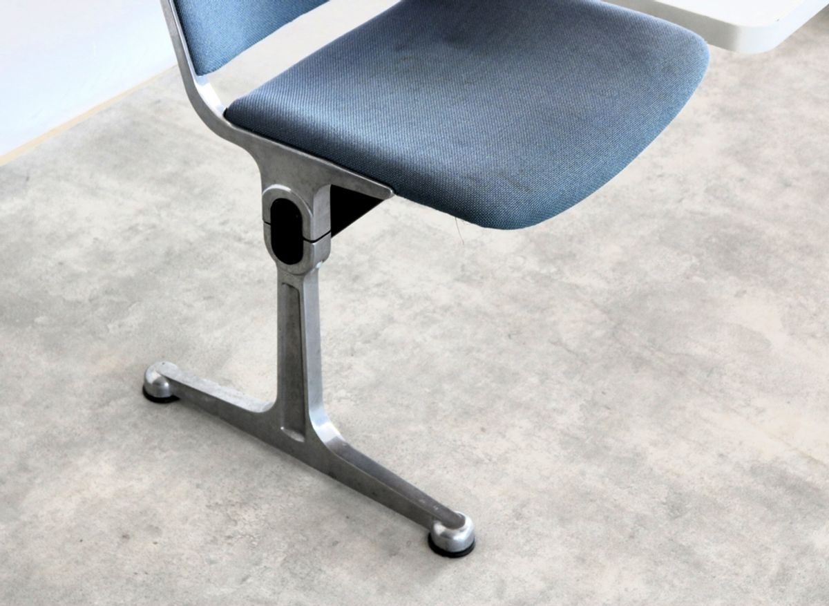 Vintage Bankje | Wachtkamerbank Met Tafel | Jaren 70 image 2