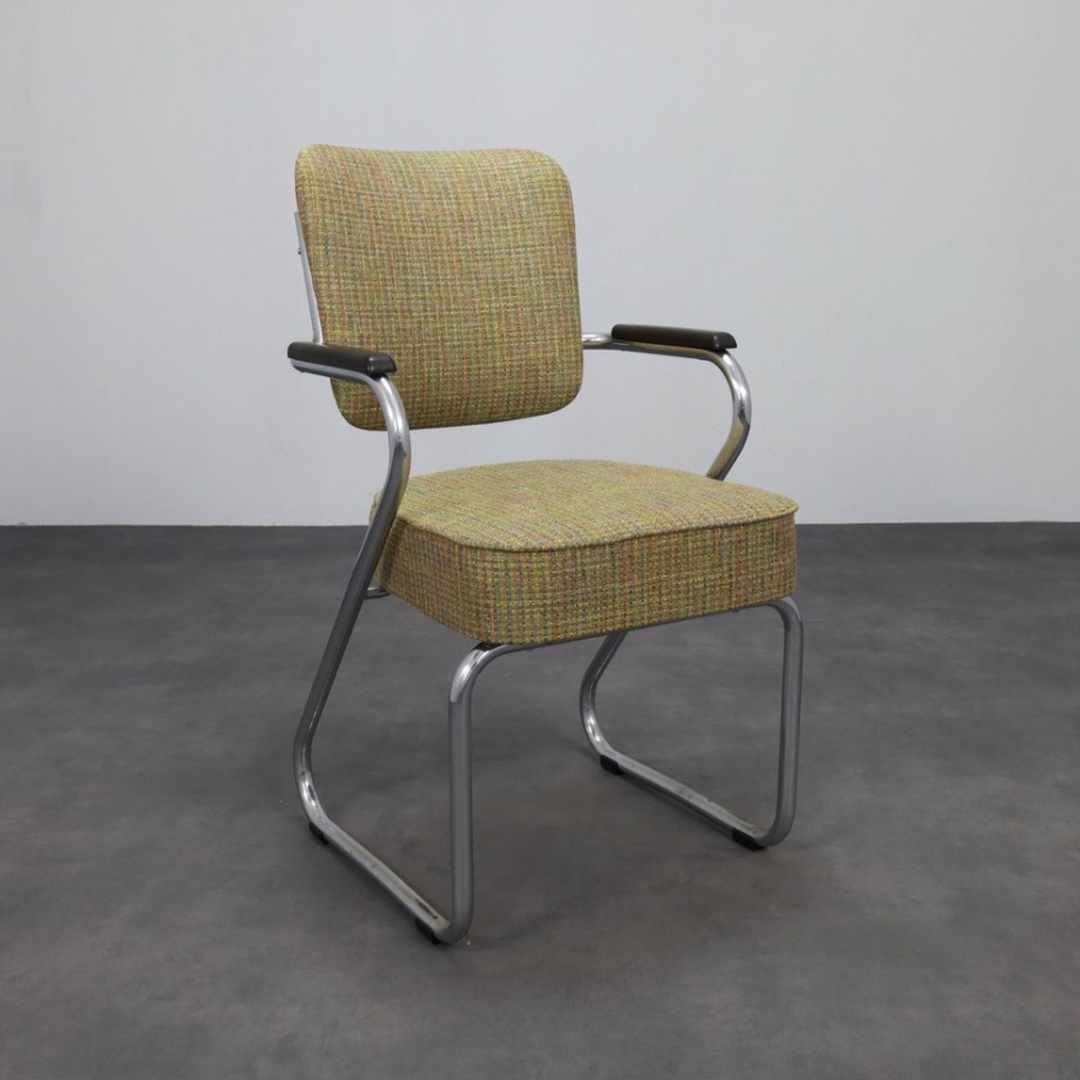 Tubular Frame Arm Chair 1960s image 10