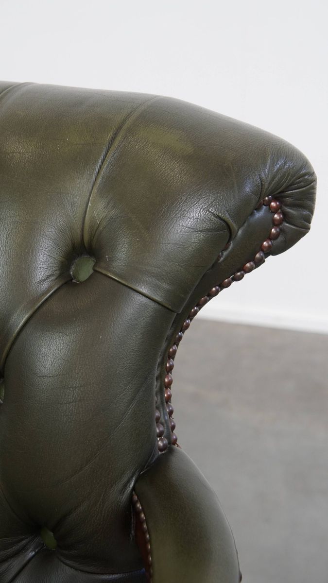 Tijdloze Groene Rundleren Chesterfield Bureaustoel In Engelse Stijl Op Wieltjes image 9