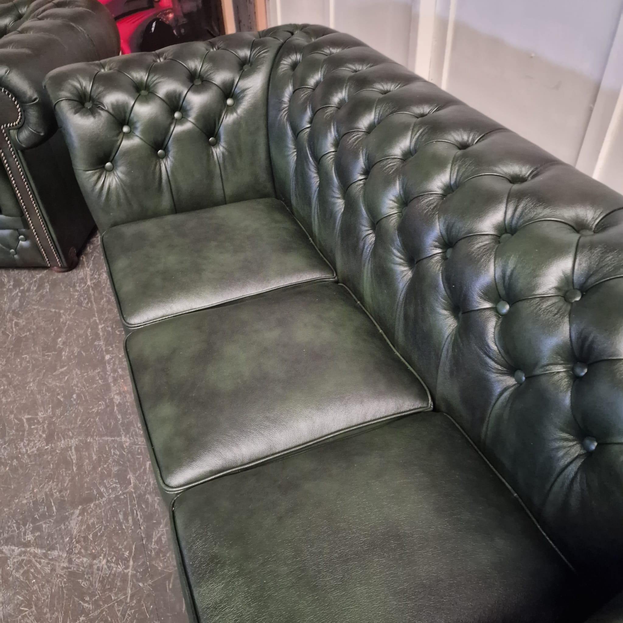 Chesterfield Brighton Antiek Groen – 1+2+3-zits Bankset Met Salontafel image 8