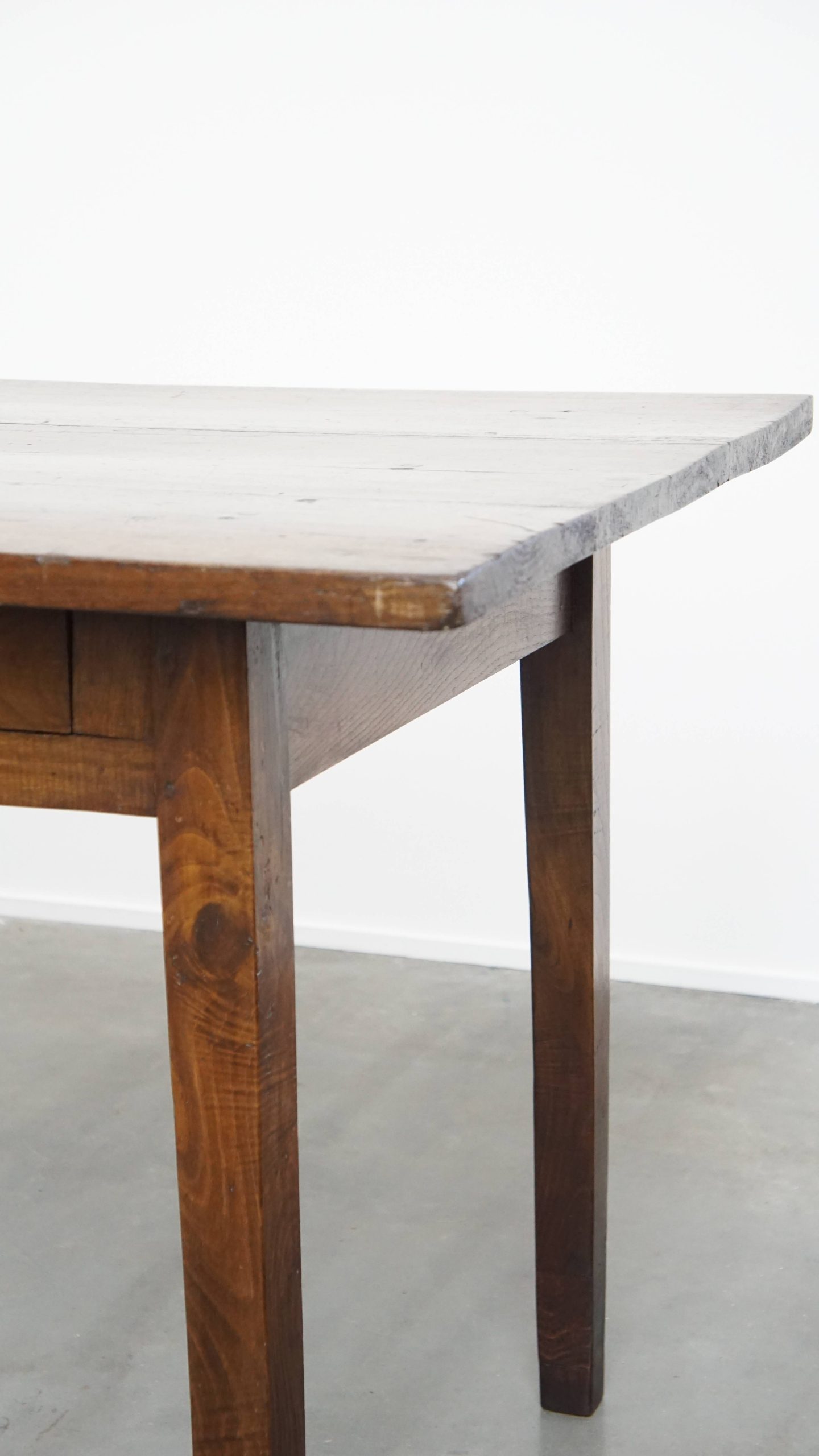 Tijdloze Antieke Vroeg 19e Eeuwse Engelse 6 Persoons Eettafel Met Een Prachtig Blad Van Notenhout image 16
