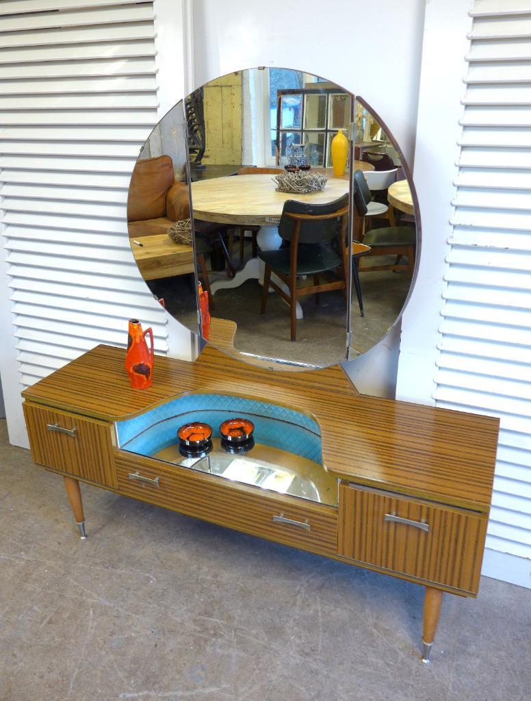 Prachtige Midcentury Retro Vintage Boekenkastje image 14