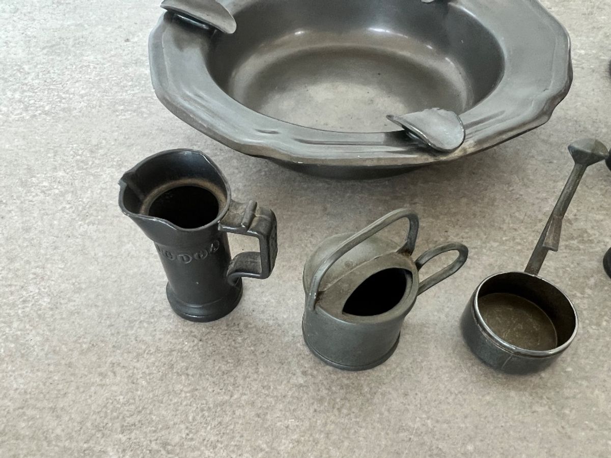 Vintage Kurtz Tiel Tinnen Vaas En Diverse Items image 3