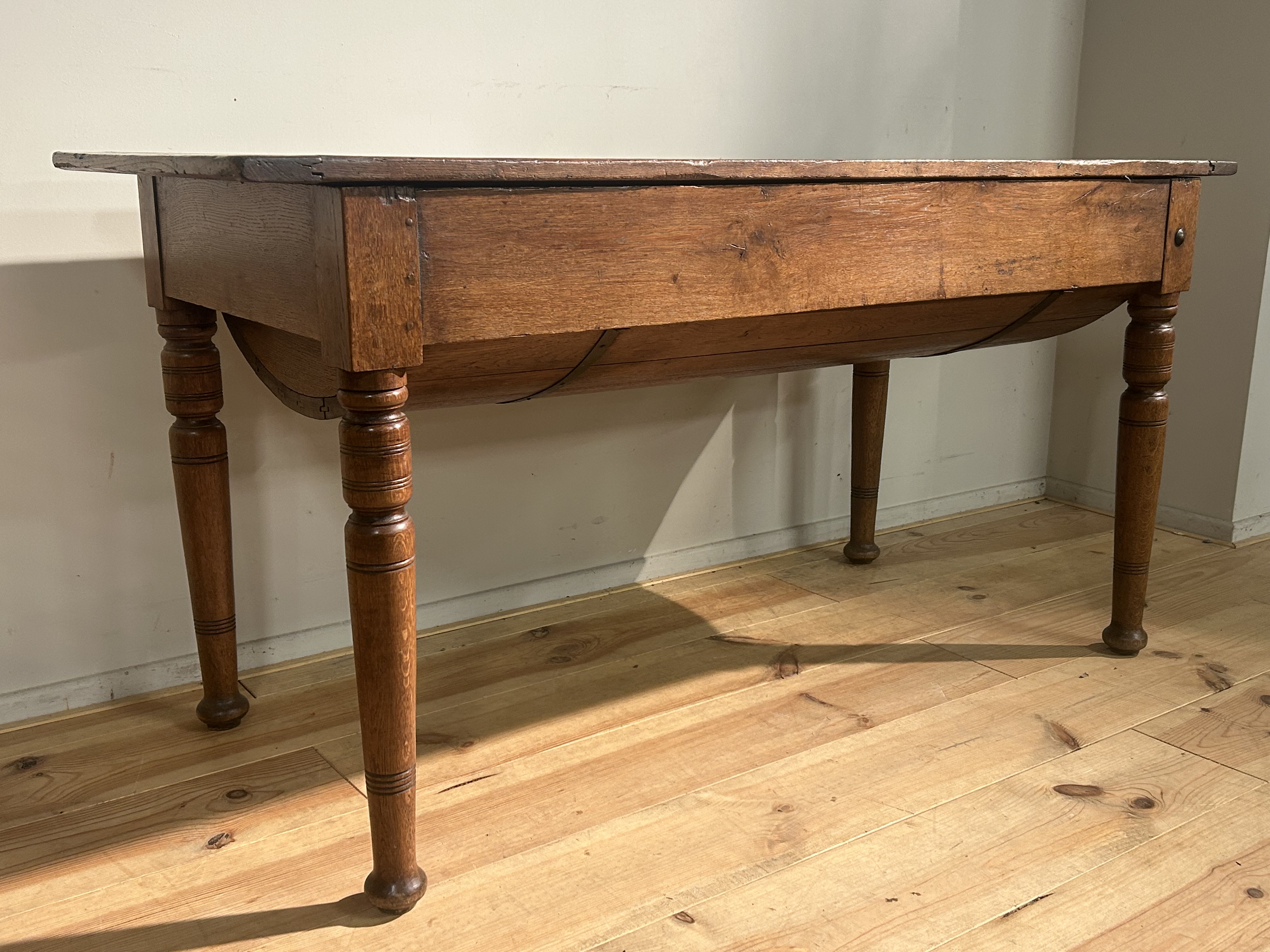 Antieke Petrin Tafel In Eikenhout Circa 1850 image 2