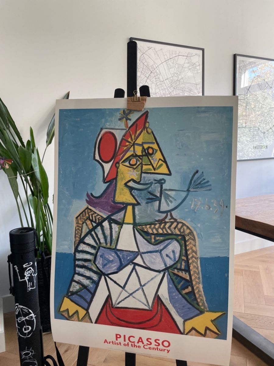 Pablo Picasso (1881-1973), Femme À L'oiseau image 7