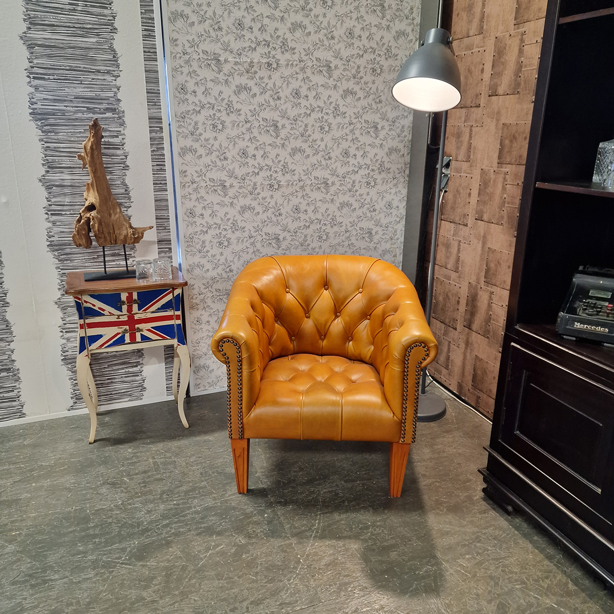 Chesterfield Club Chair - Golden Oak image 2