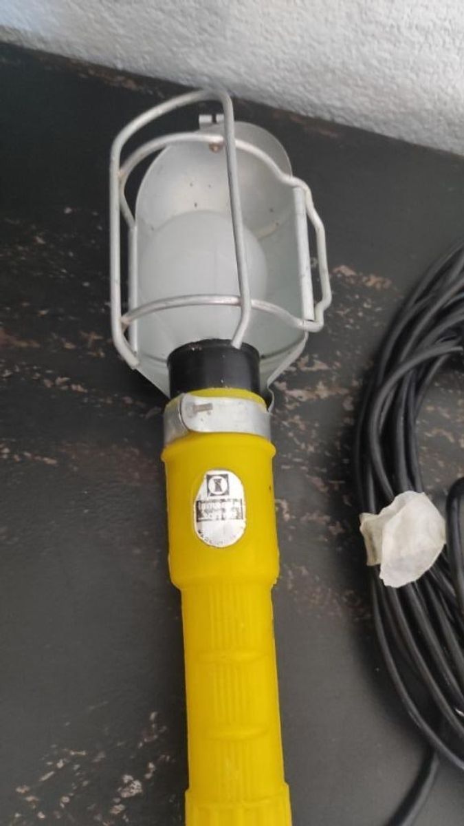 Vintage Looplamp Geel Met Zinken Kapje image 2
