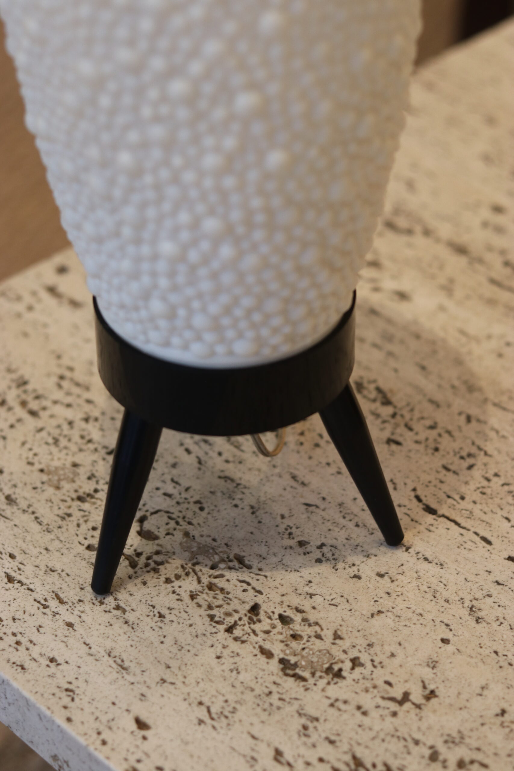 Lampe Mid-century En Plastique Texturé, Années 50–60 image 7