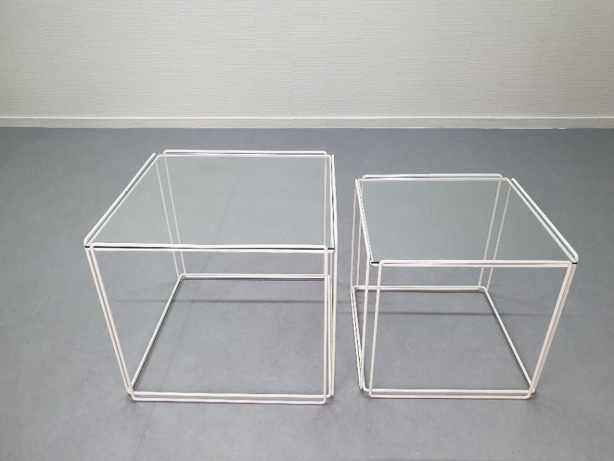 Max Sauze Bijzettafel. Vintage Salontafel 'isocele' Wit. image 5
