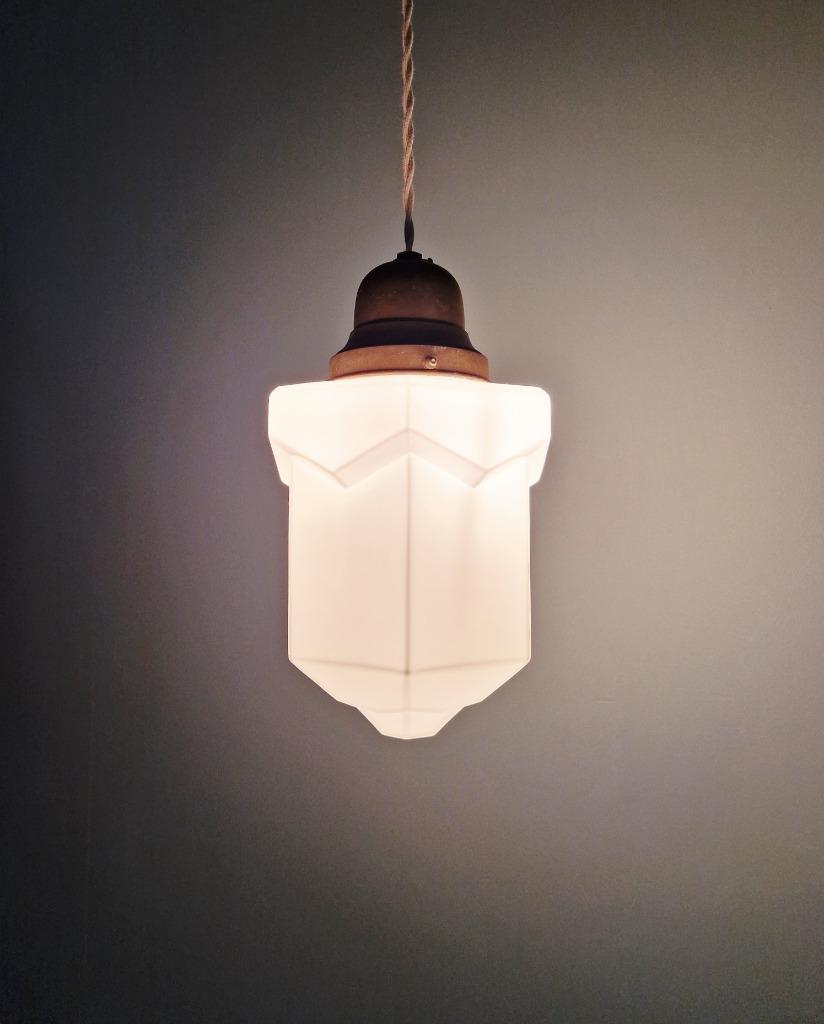 Skyscraper Art Deco Hanglamp In Witte Opaline, 1920-30 image 8
