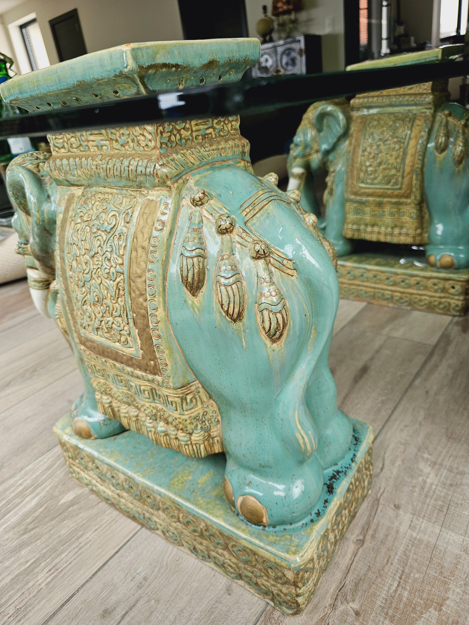 Vintage Design Tafel Olifant (en) Salontafel, Sidetable Olifanten Van Keramiek Zeegroen En Turquoise. image 15