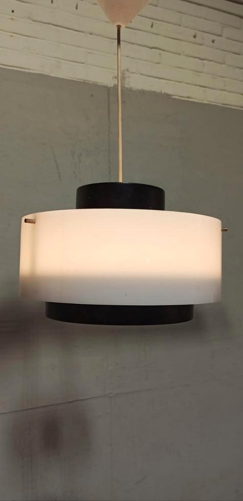 Vintage Mid Century Modern Hanglamp, Wit En Zwart image 9