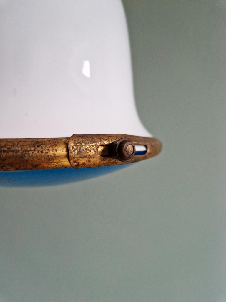 Bauhaus-hanglamp In Opaline En Blauw Gesatineerd Glas, 1920 image 6