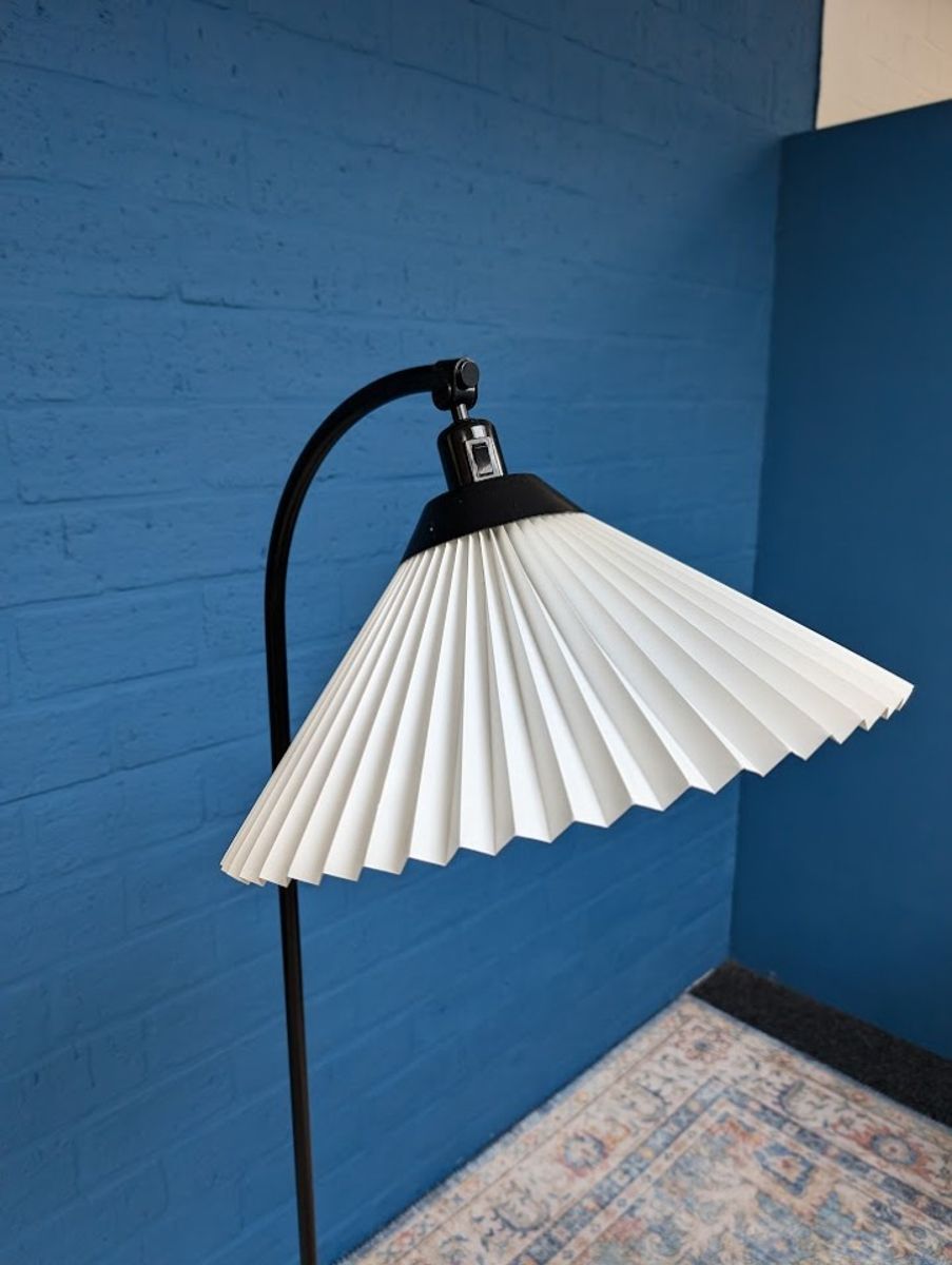 Design Vloerlamp, Le Klint Model 368 image 7