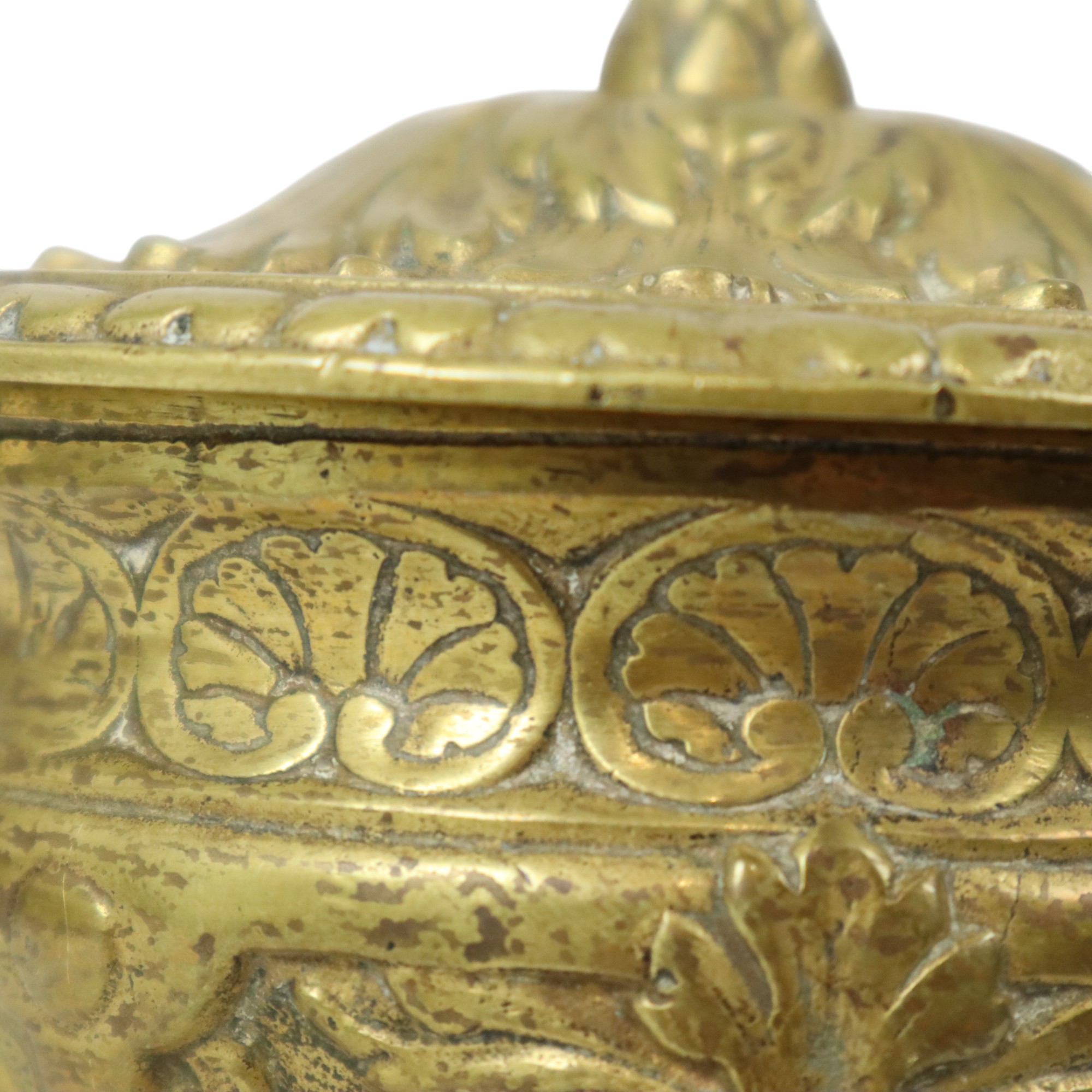 Oude Messing Beker Met Deksel Mythisch Figuur 14cm image 13