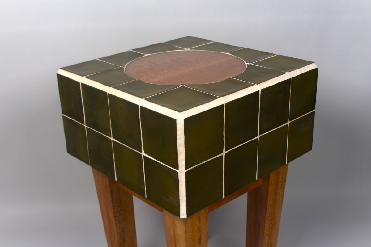 Betegelde Bijzettafel image 2