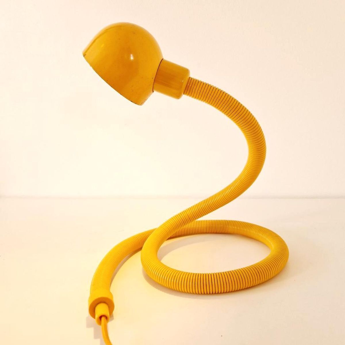 Hebi Tafellamp Snake Light Gele Slang Lamp Vintage Design image 10
