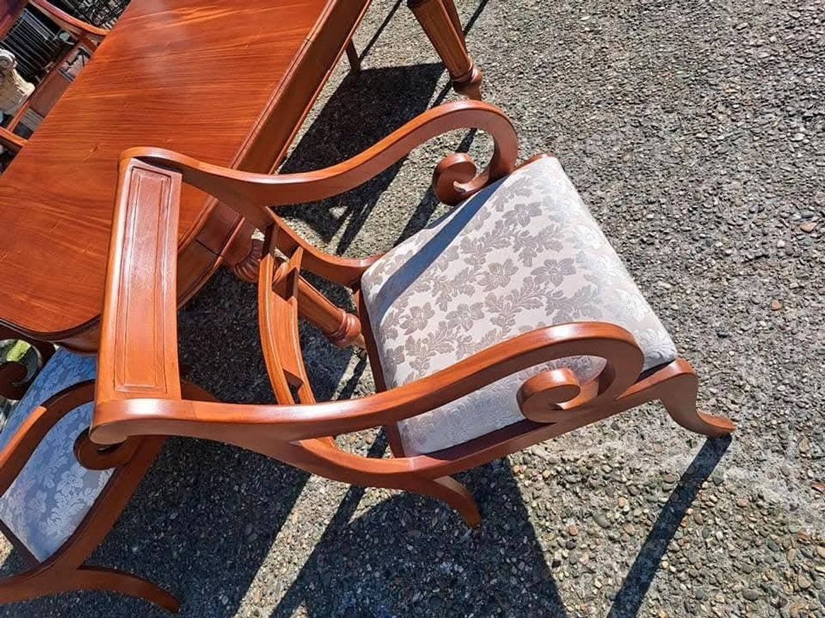 -8 Klassieke Engelse Eetkamerstoelen In Nieuwstaat Afm. 60x5 image 2