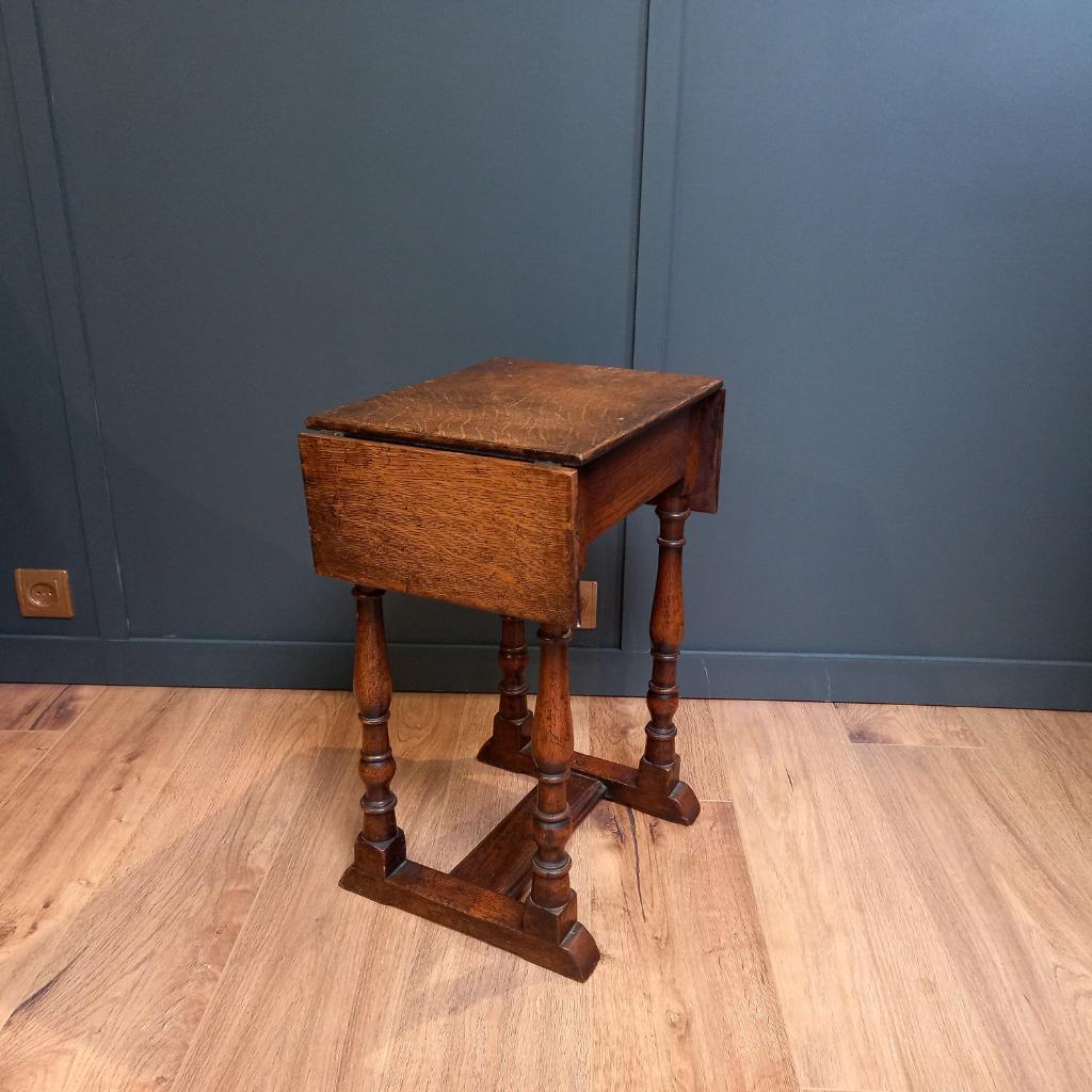 Antieke Drop Leaf Jointstool image 4
