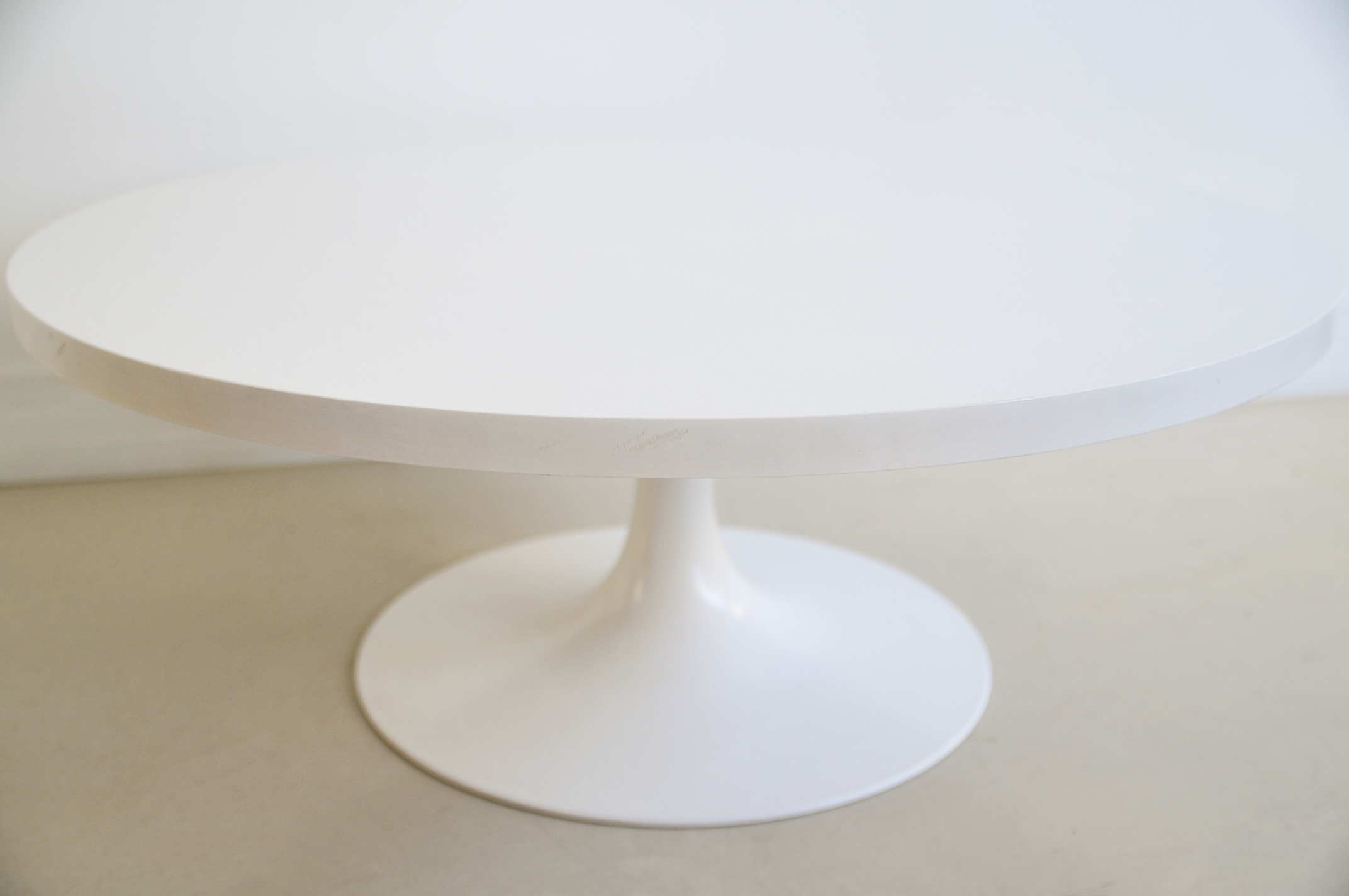 Witte Tulip Salontafel Maurice Burke Voor Arkana image 9