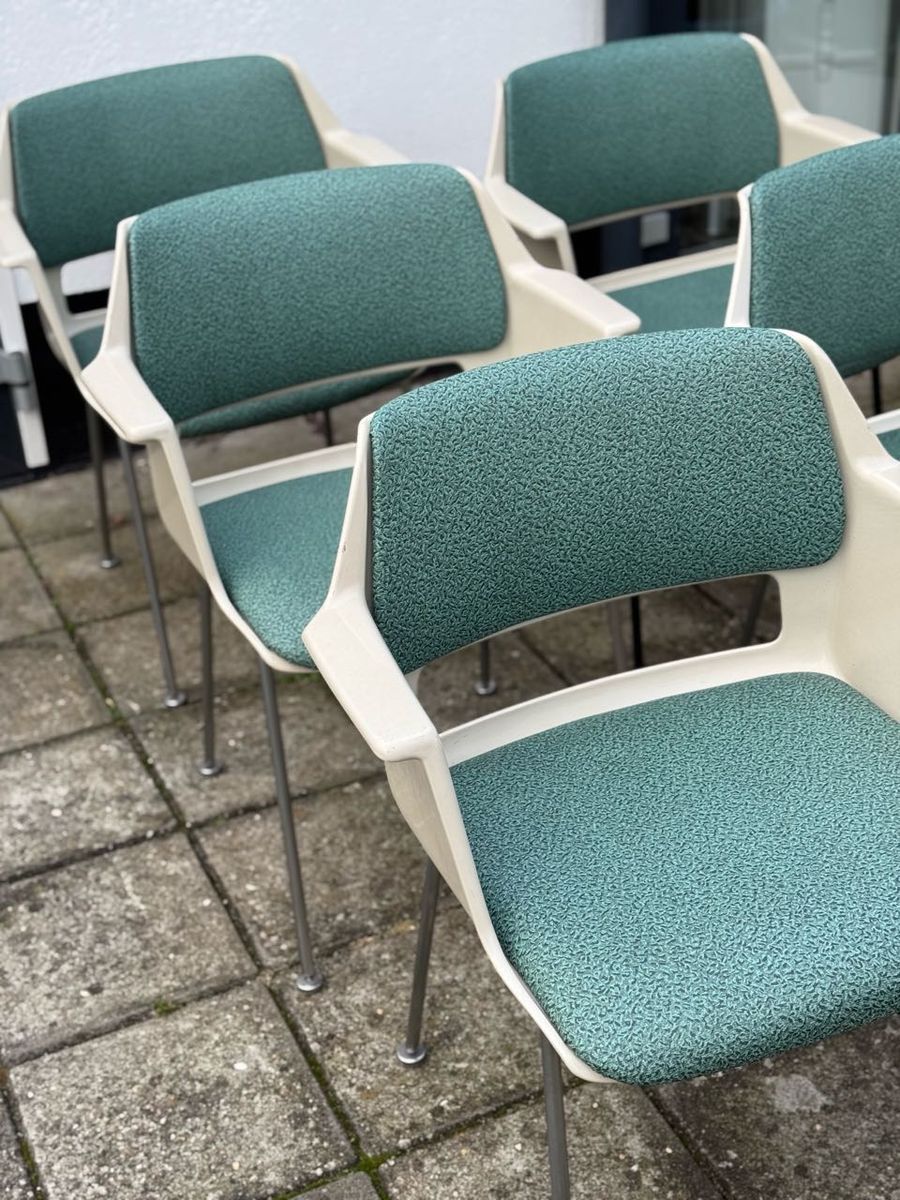 5 Gispen Chairs From Andre Cordemeyer image 4