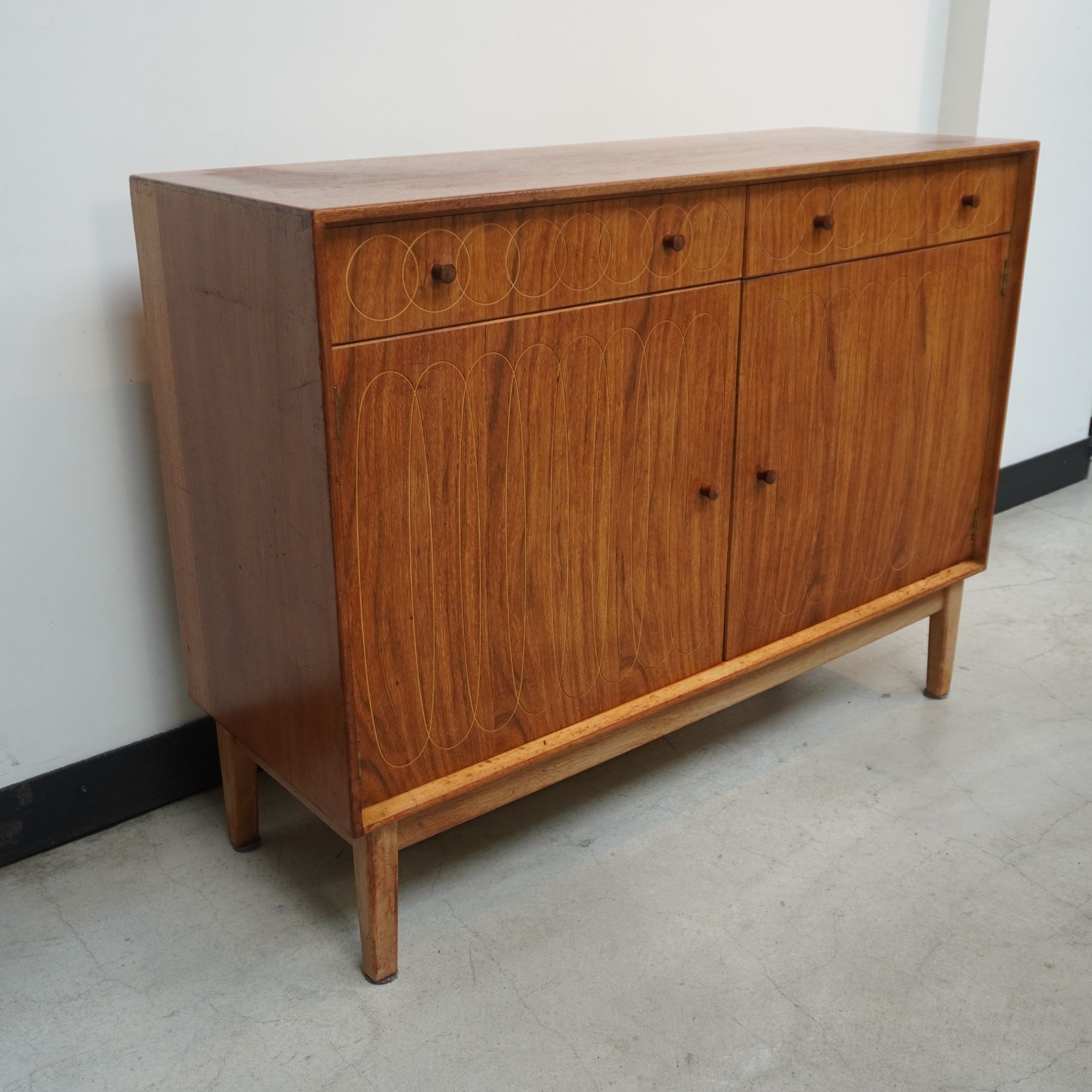 Mahogany And Indian Laurel Wood Sideboard Design By Davith Booth And Judith Ledeboer For Gordon Russel, 1953 image 4