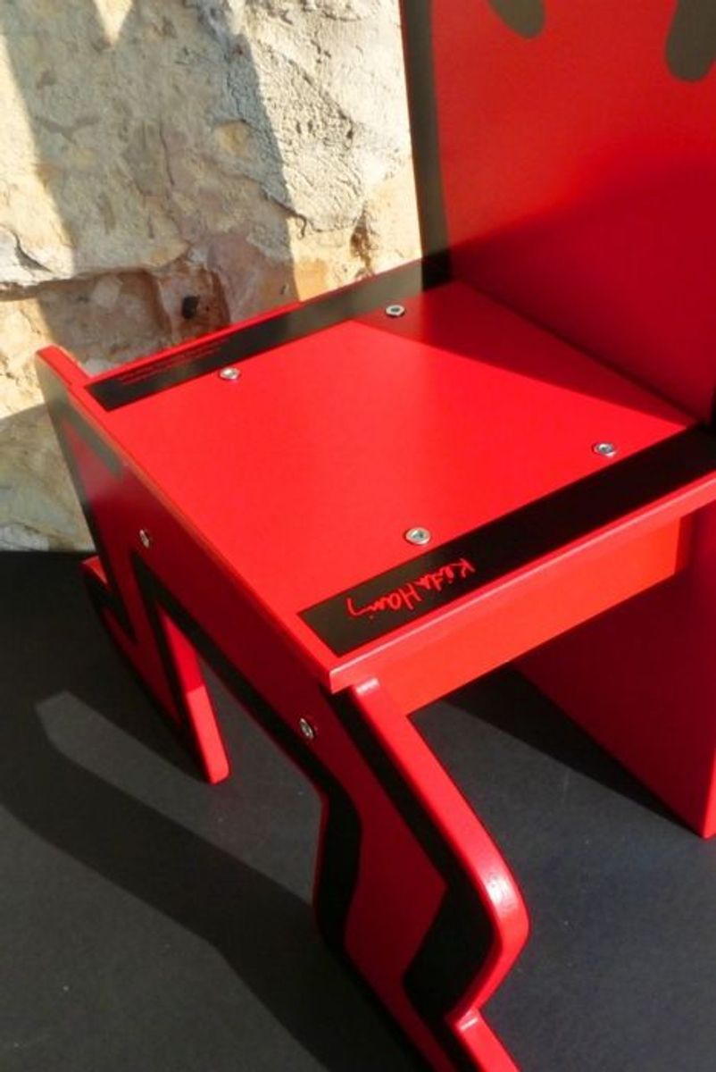 Keith Haring Kinderstoel / Decoratief Object Rood (nieuw!) image 19