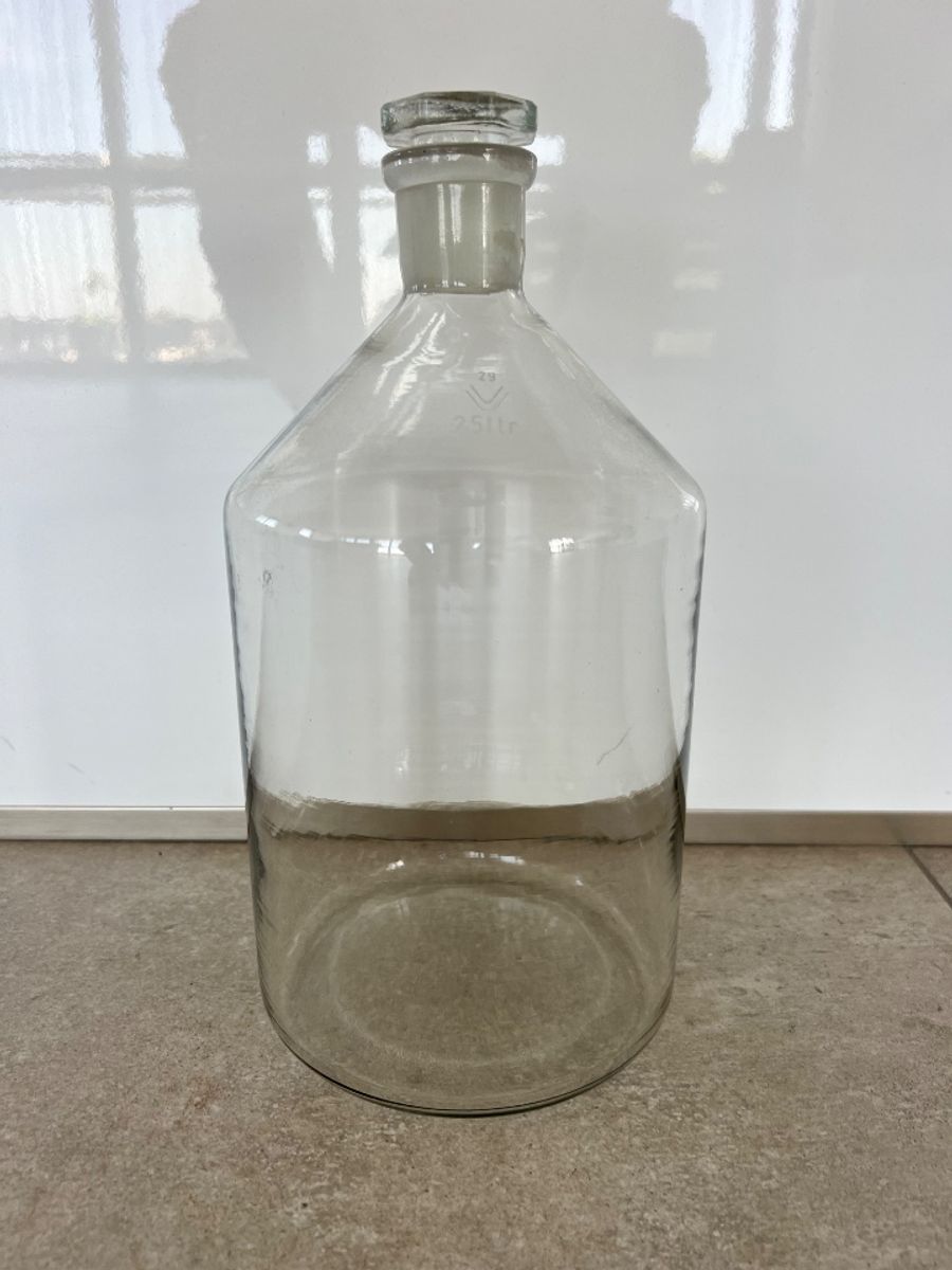 Vintage Glazen Apothekers Fles 2,5 Liter image 2