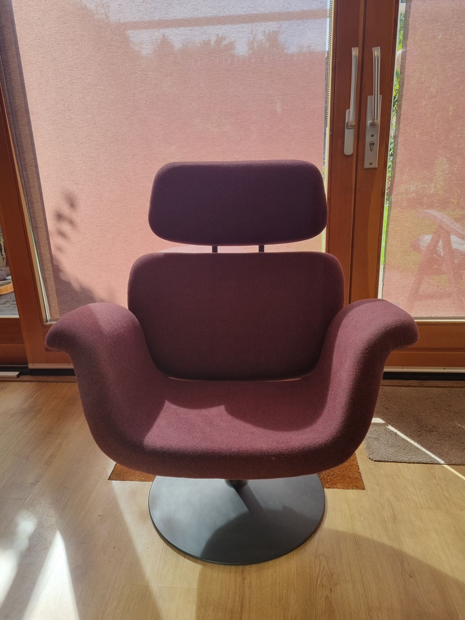 Artifort Grand Tulip Fauteuil, Pierre Paulin (kleur: Aubergine) image 3