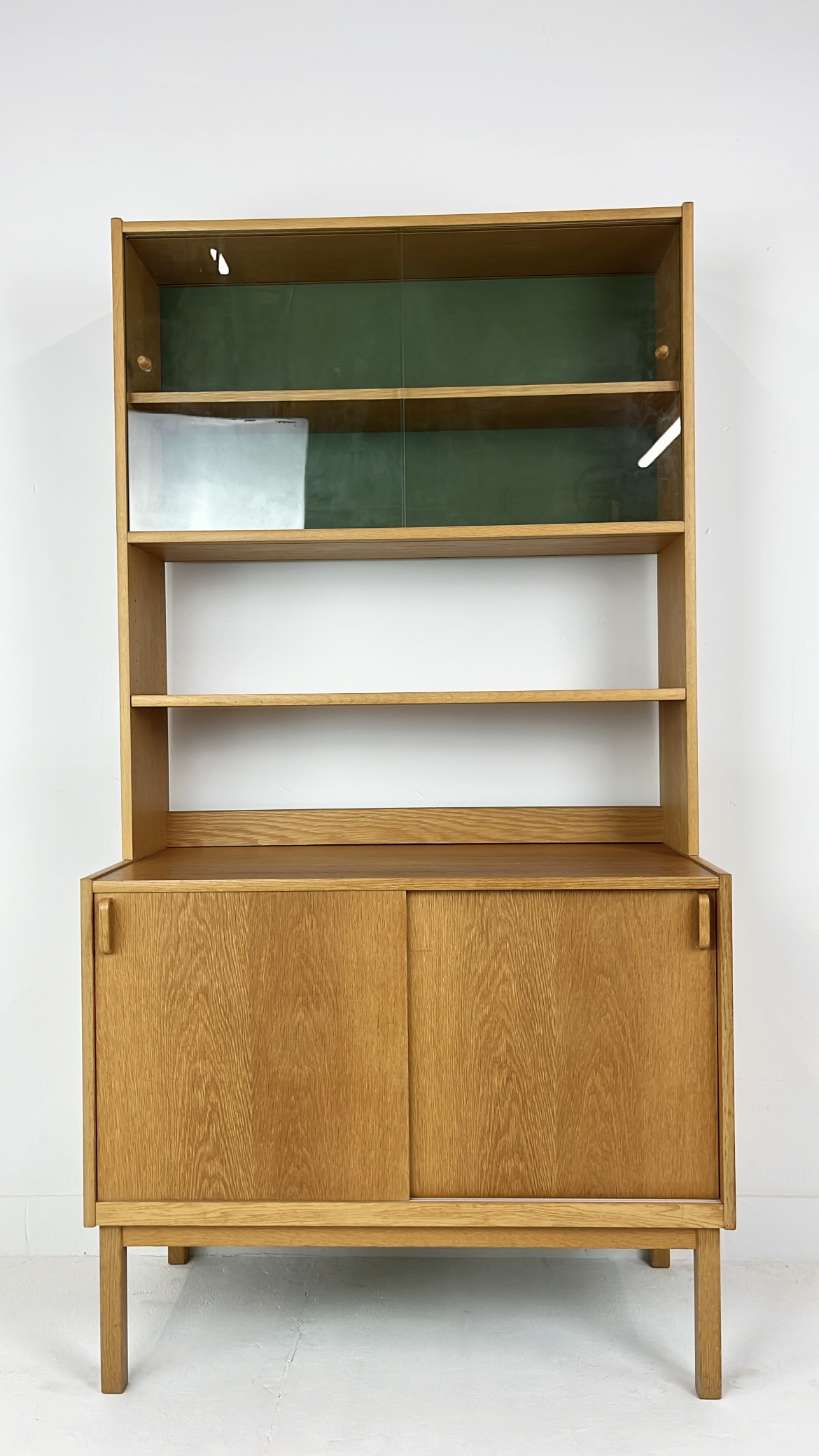 Scandinavisch Vintage Eiken Fineren Buffetkast Kvarnasen image 2